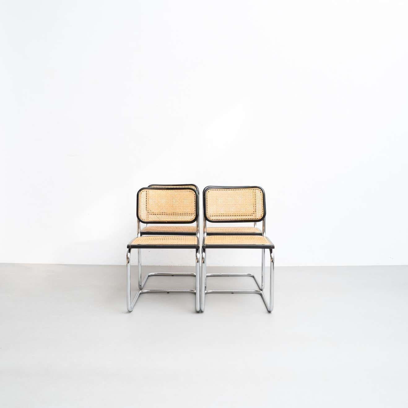 Ensemble de 4 chaises Cesca modernes Marcel Breuer en métal et bois du milieu du siècle dernier, vers 1960 en vente 5