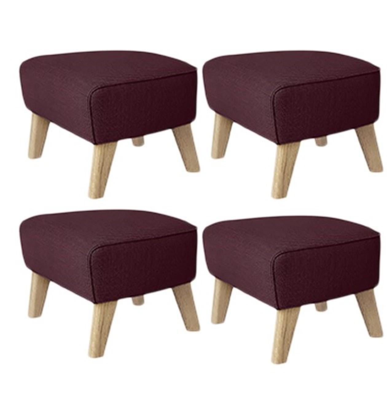 Lot de 4 poufs marron, chêne naturel Raf Simons Vidar 3 My Own Chair, de Lassen
Dimensions : L 56 x P 58 x H 40 cm 
Matériaux : Textile
Également disponible : Autres couleurs disponibles.

Le pouf My Own Chair a été conçu dans le même esprit que la