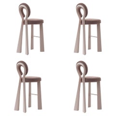 Lot de 4 chaises Mary Bar à pieds en bois ou laqués, Dedar, fabriquées au Portugal par Ottiu