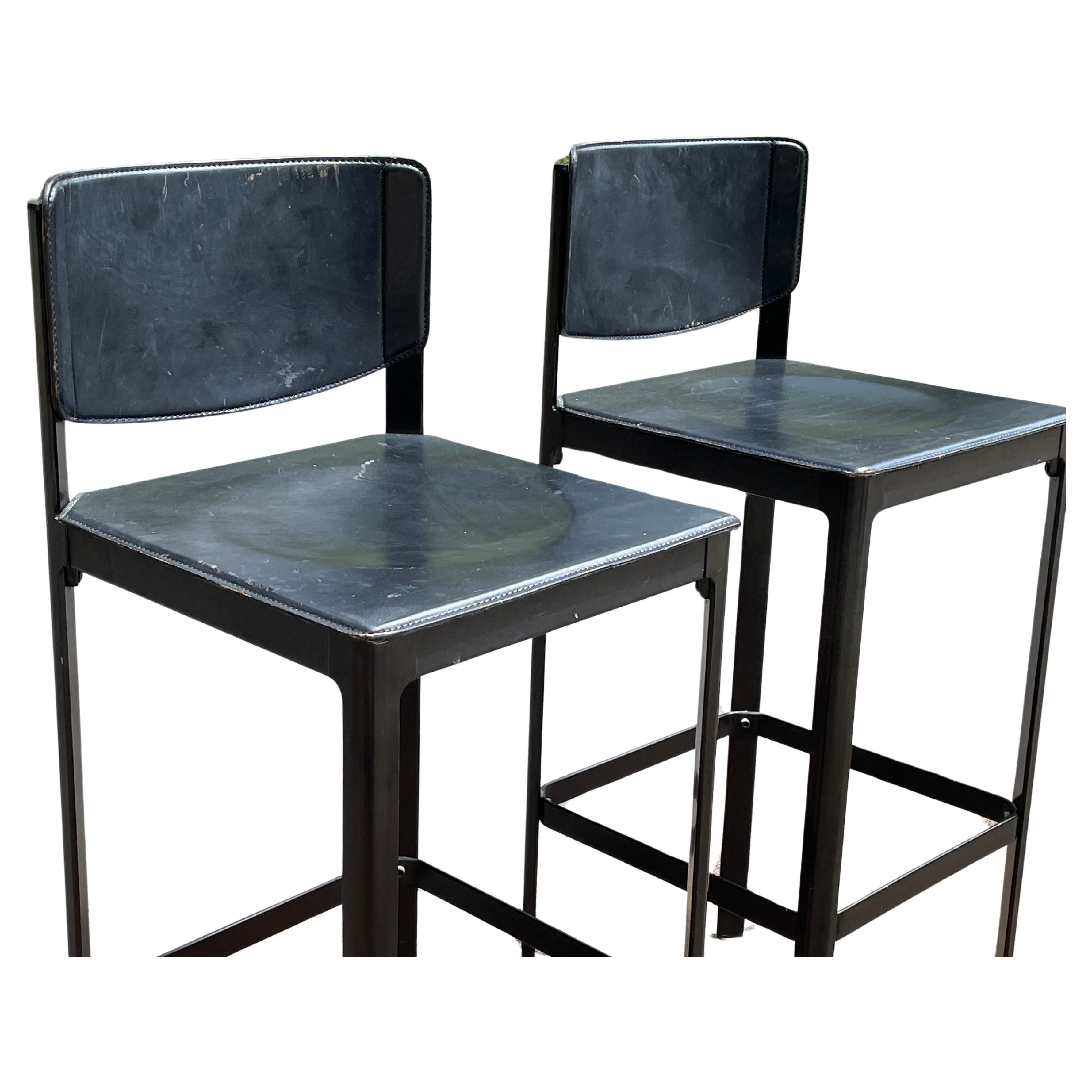 Pair of Matteo Grassi Bar Stools in Black Leather In Good Condition In Los Angeles, CA