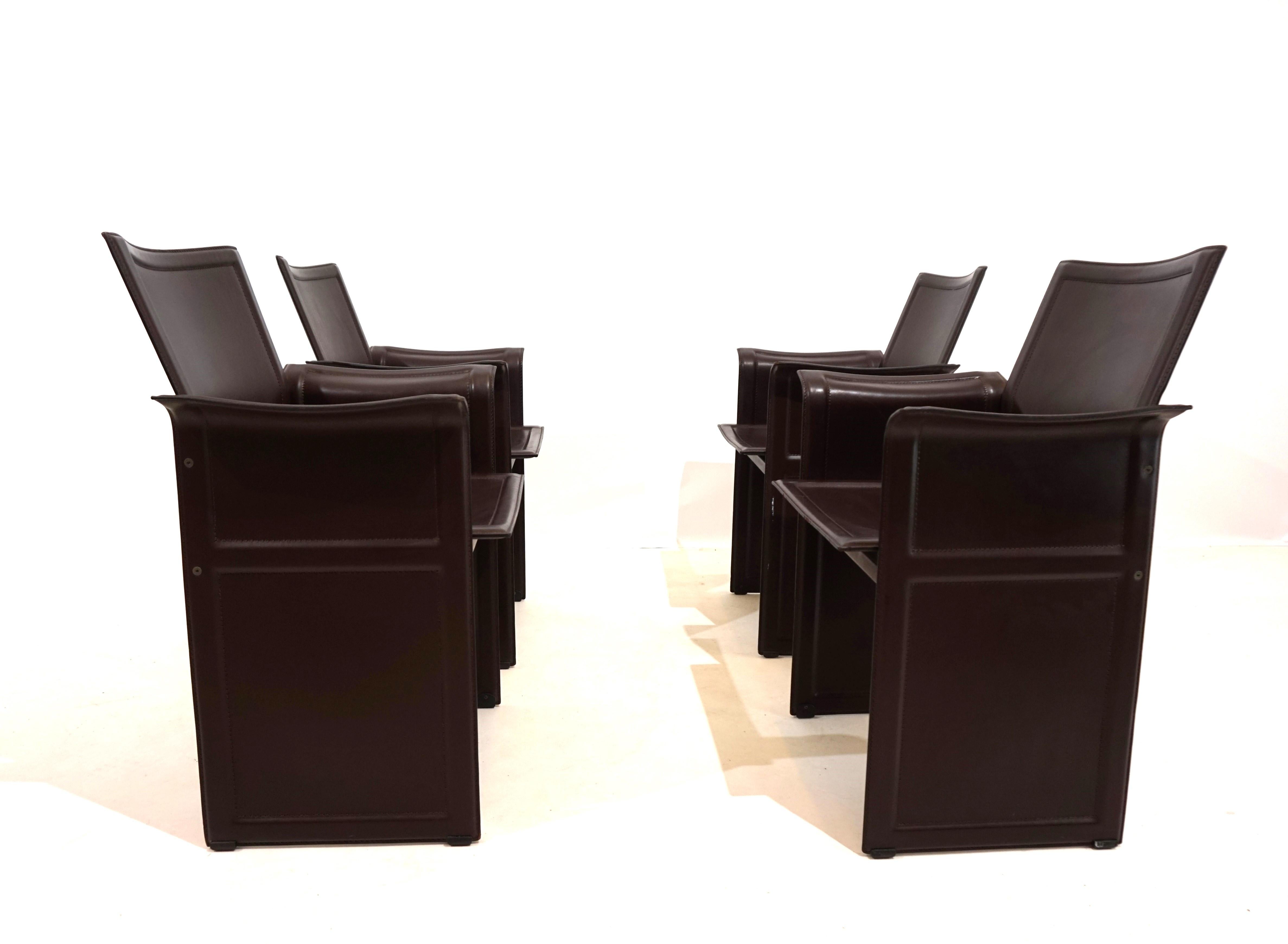 Mid-Century Modern Ensemble de 4 chaises de salle à manger/conférence Korium de Matteo Grassi par Tito Agnoli en vente