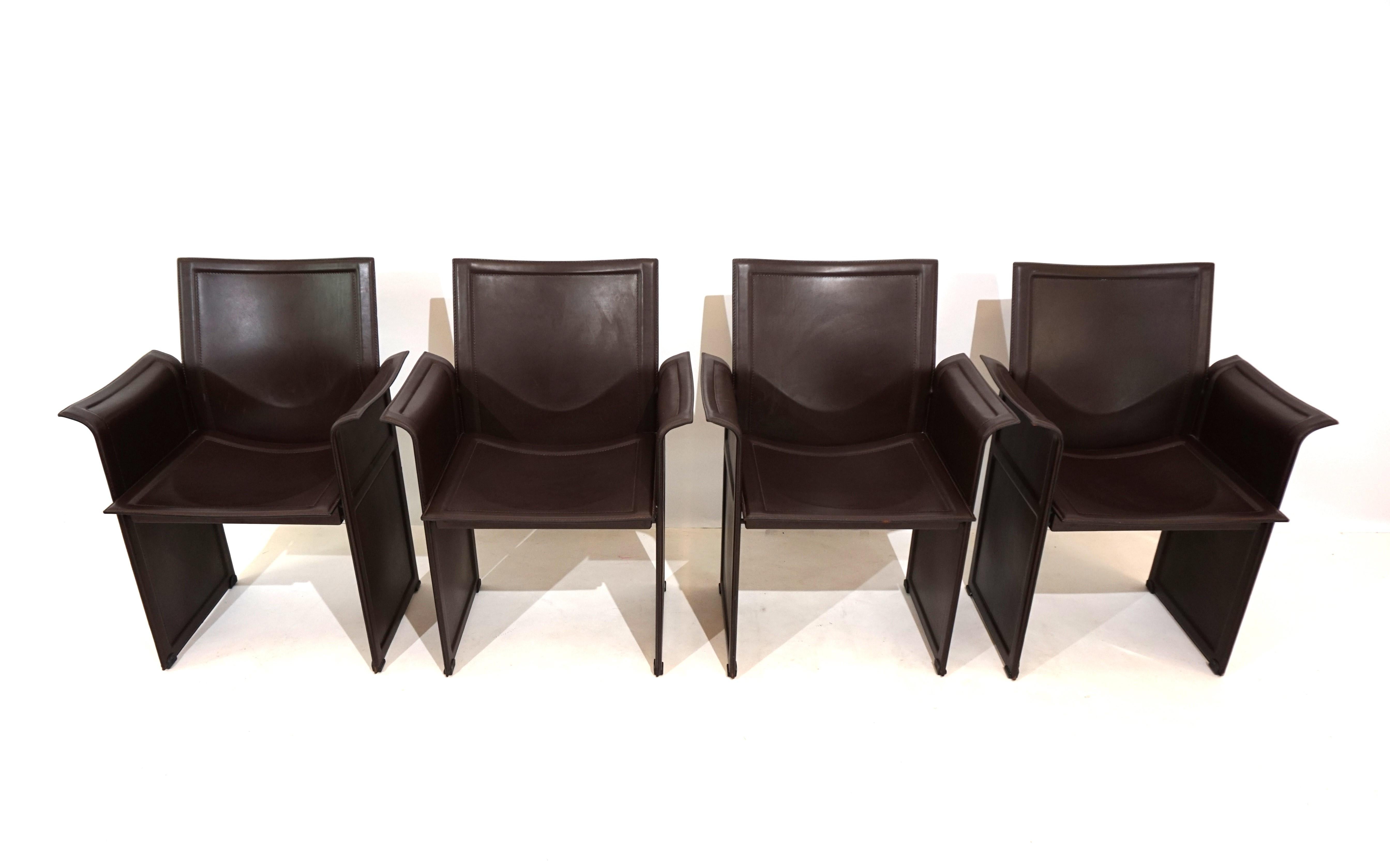 italien Ensemble de 4 chaises de salle à manger/conférence Korium de Matteo Grassi par Tito Agnoli en vente