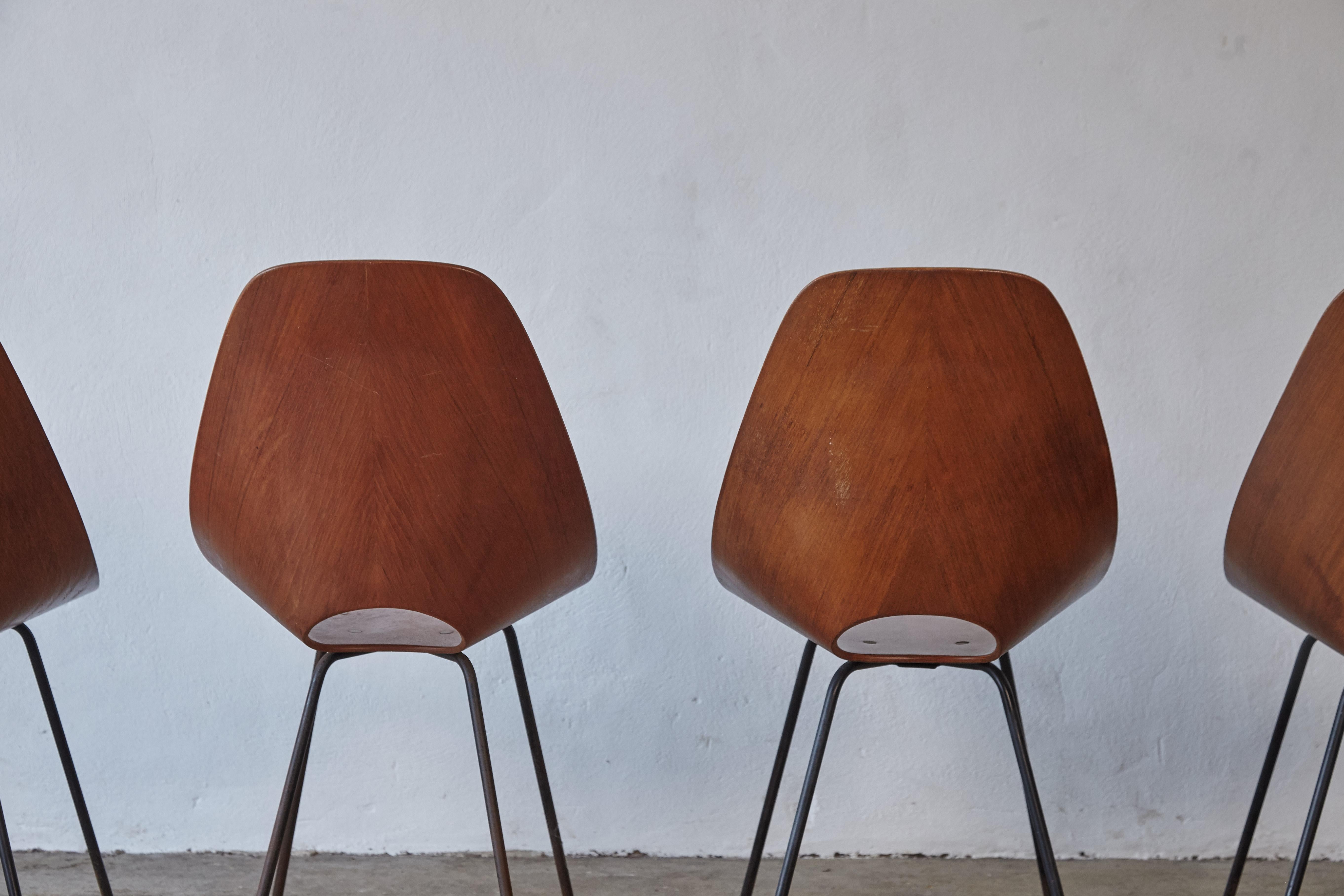 Set of 4 Medea Chairs by Vittorio Nobili, Fratelli Tagliabue, Italy, 1950s In Good Condition For Sale In London, GB