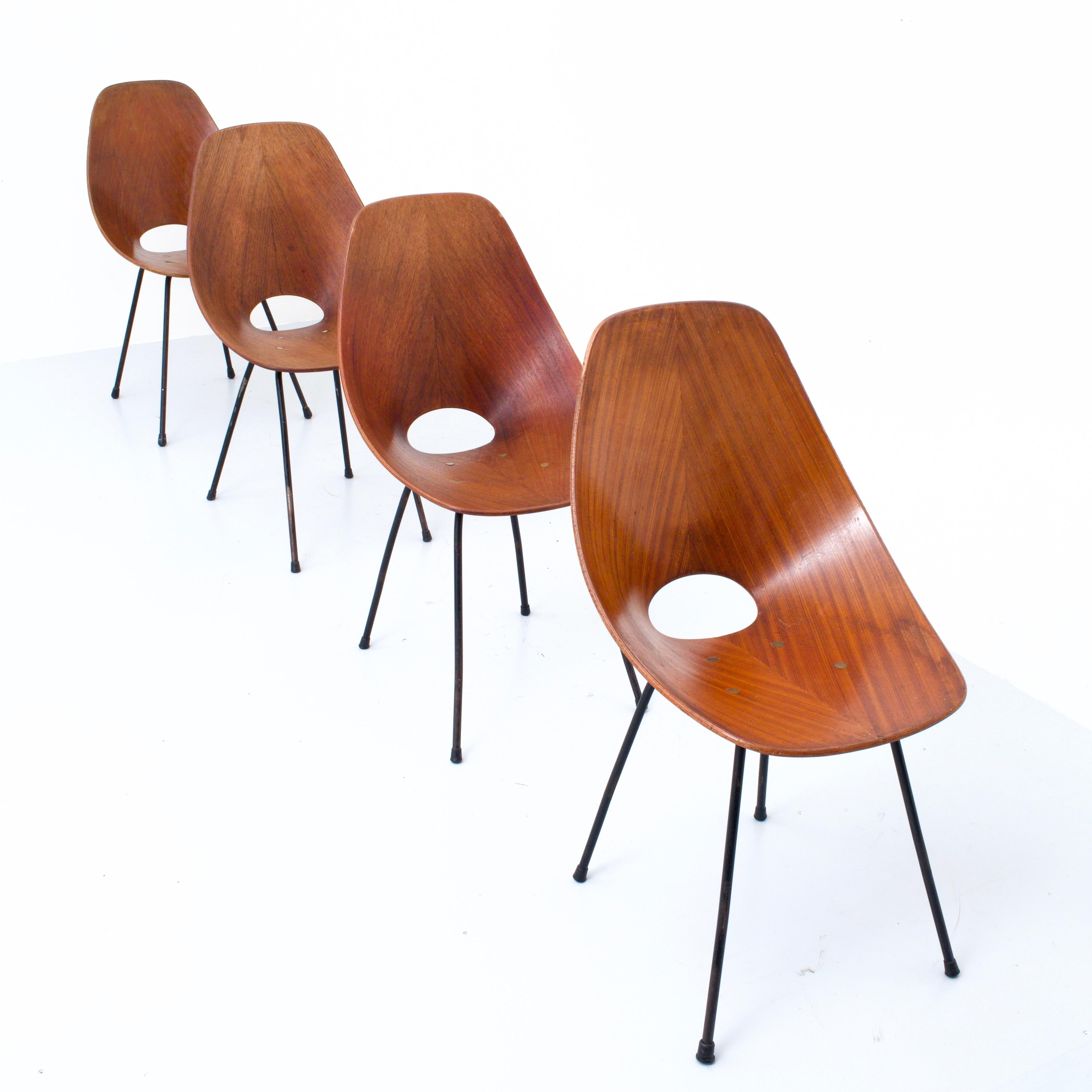 Mid-20th Century Set of 4 Medea Dining Chairs by Vitorio Nobili for Fratelli Tagliabue, 1955 For Sale