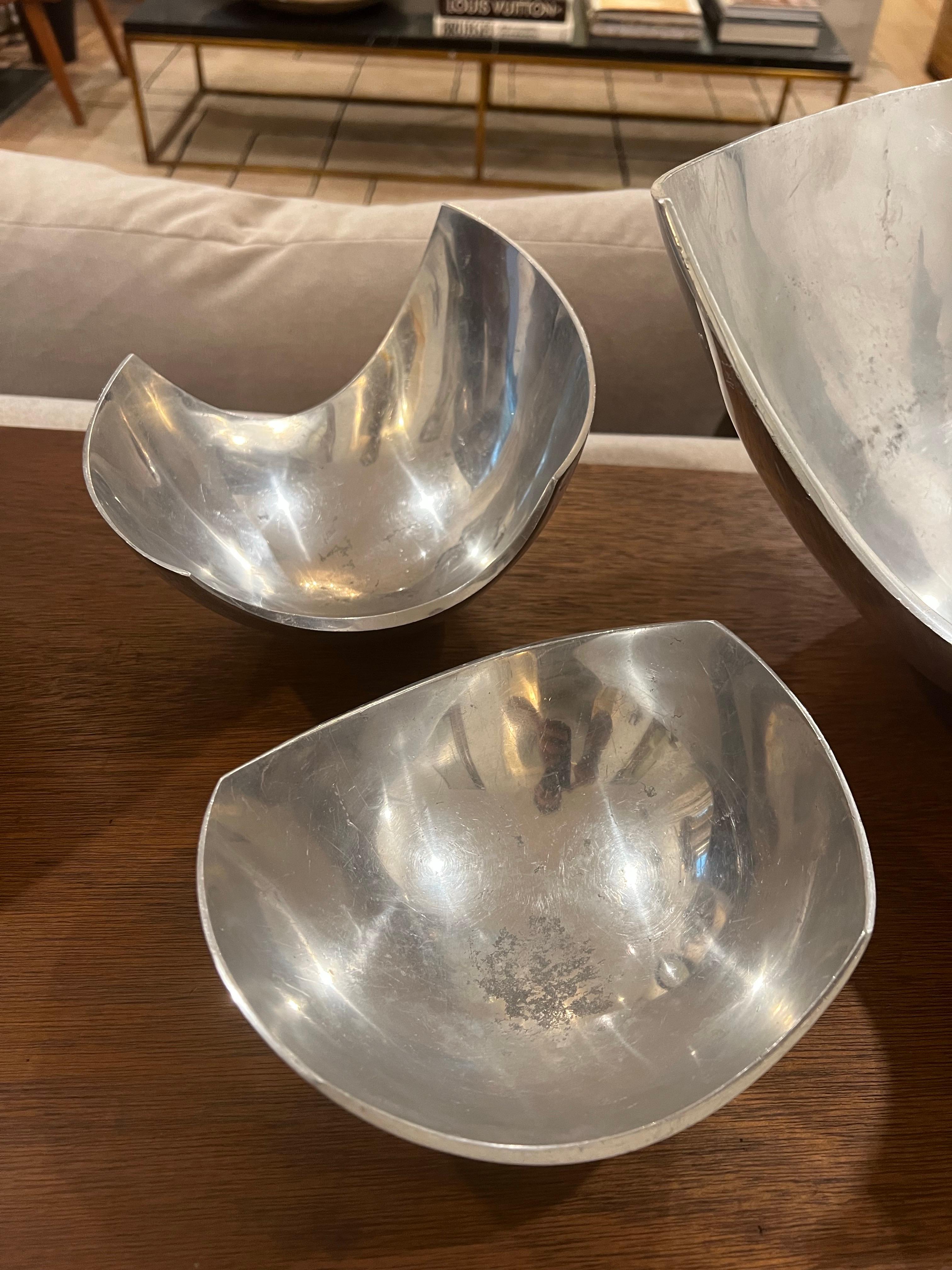20th Century Set of 4 Michael Lax  for Metaal Sculptural Serving Bowls - Aluminum For Sale