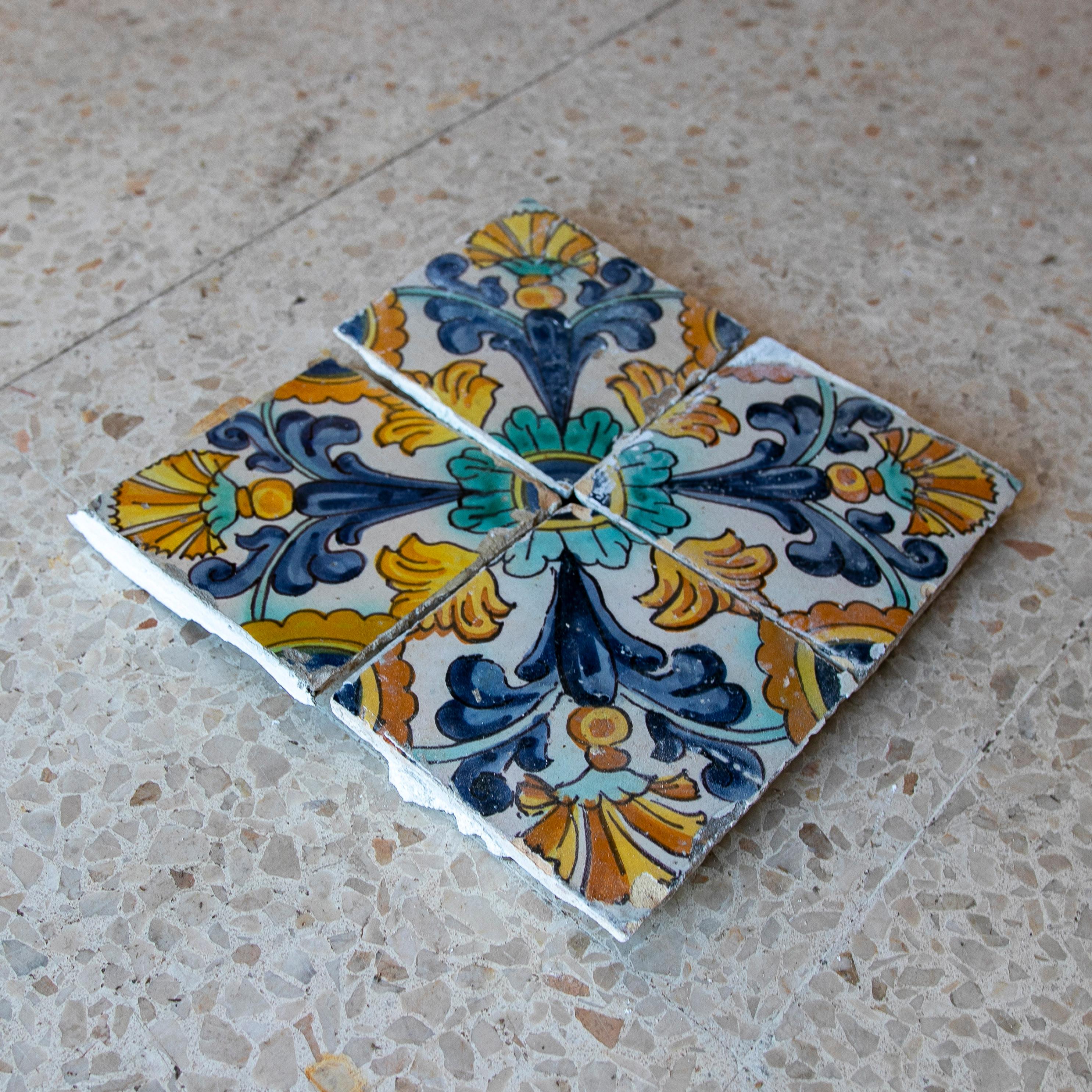 Set of 4 Mid-19th Century Spanish Hand Painted Patterned Glazed Ceramic Tiles In Good Condition In Marbella, ES