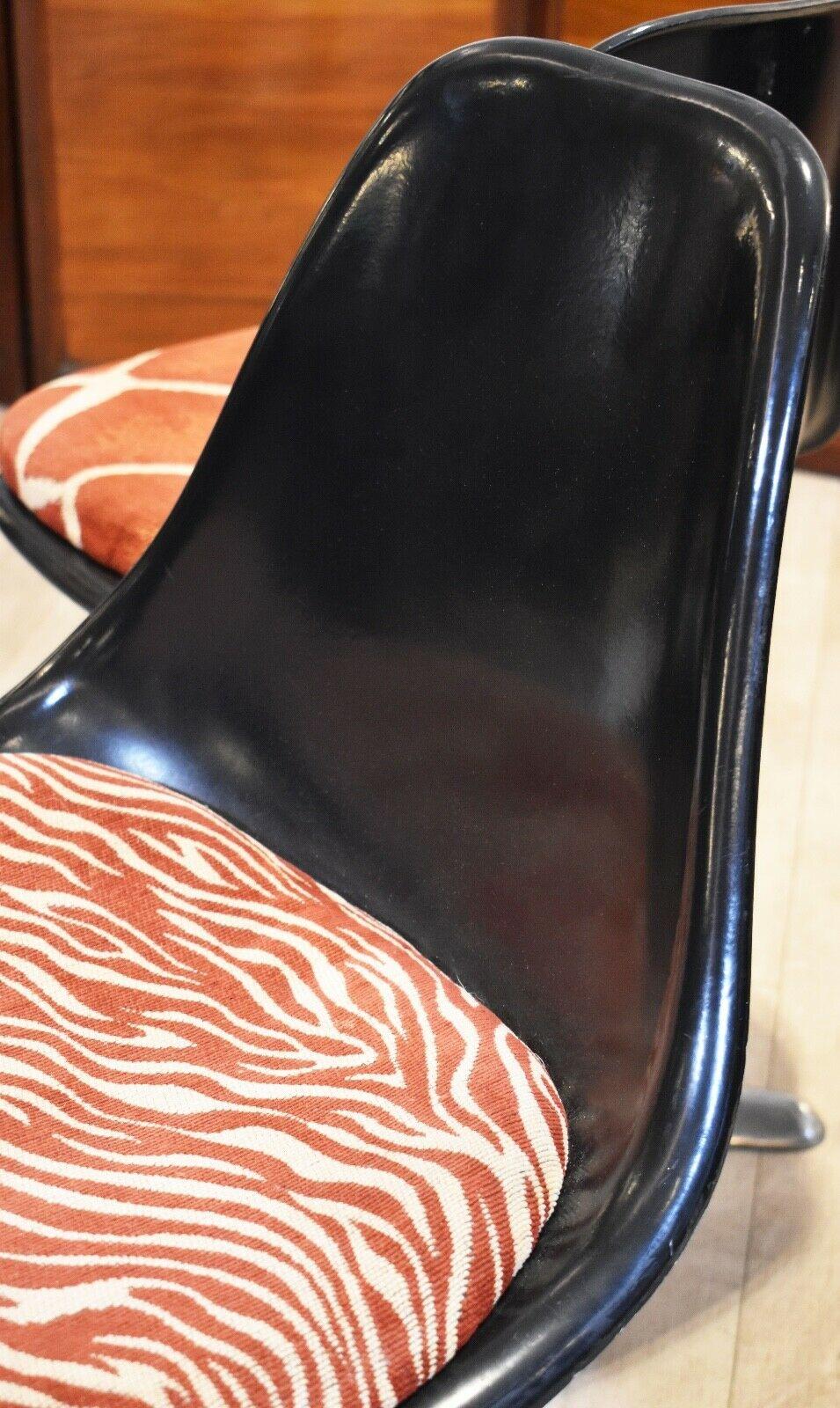 Set of 4 Mid-20th Century Arkana Dining Chairs Aluminium Swivel Base 3