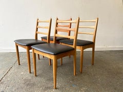 Set of 4 Mid-Century 1970’s dining chairs by Schreiber Furniture