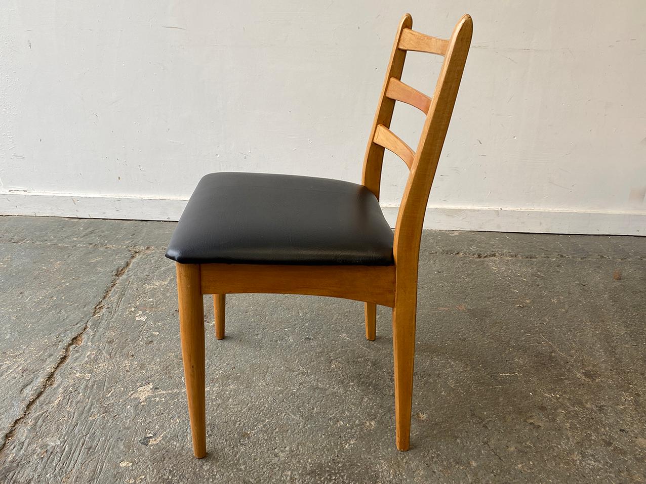 20th Century Set of 4 Mid-Century 1970’s dining chairs by Schreiber Furniture For Sale