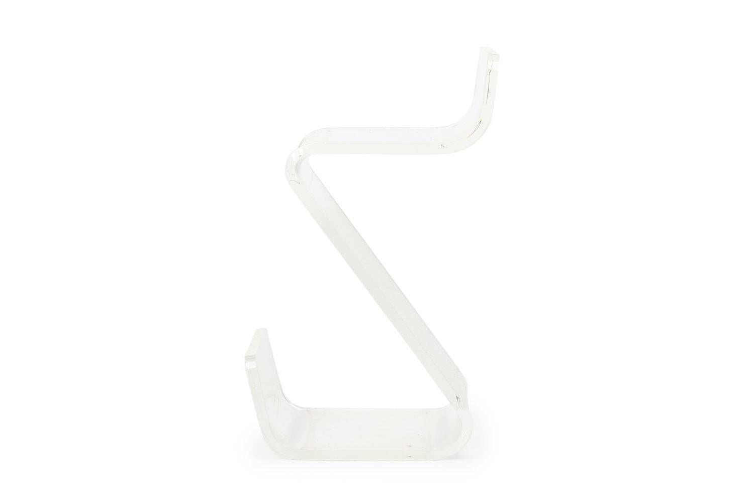 Set of 4 Mid-Century American Transparent Lucite Cantilever Barstools For Sale 1