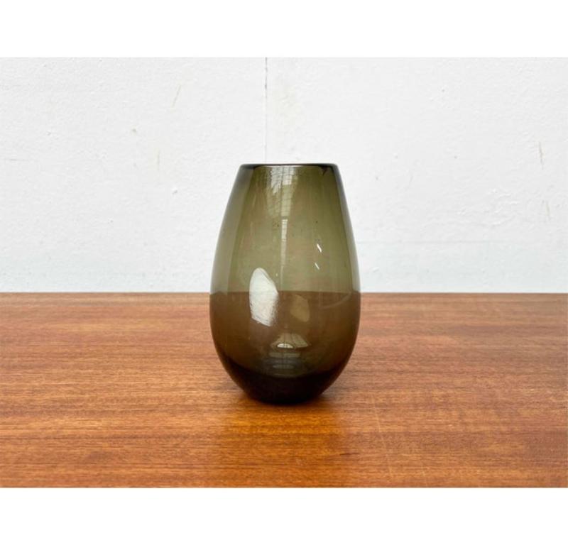 Set of 4 Mid-Century Art Glass Vases, 1960s For Sale 8