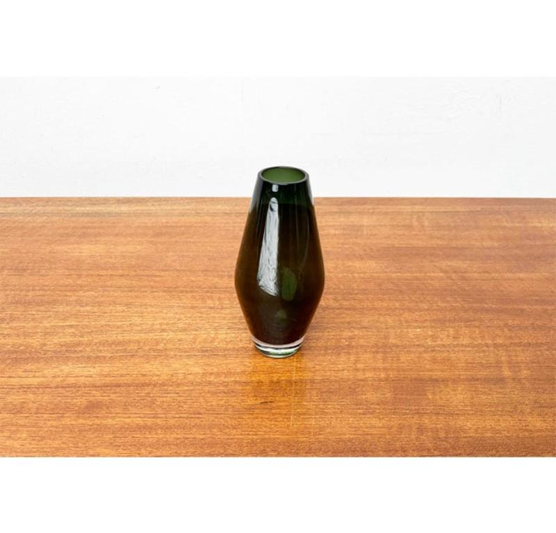 Set of 4 Mid-Century Art Glass Vases, 1960s For Sale 13