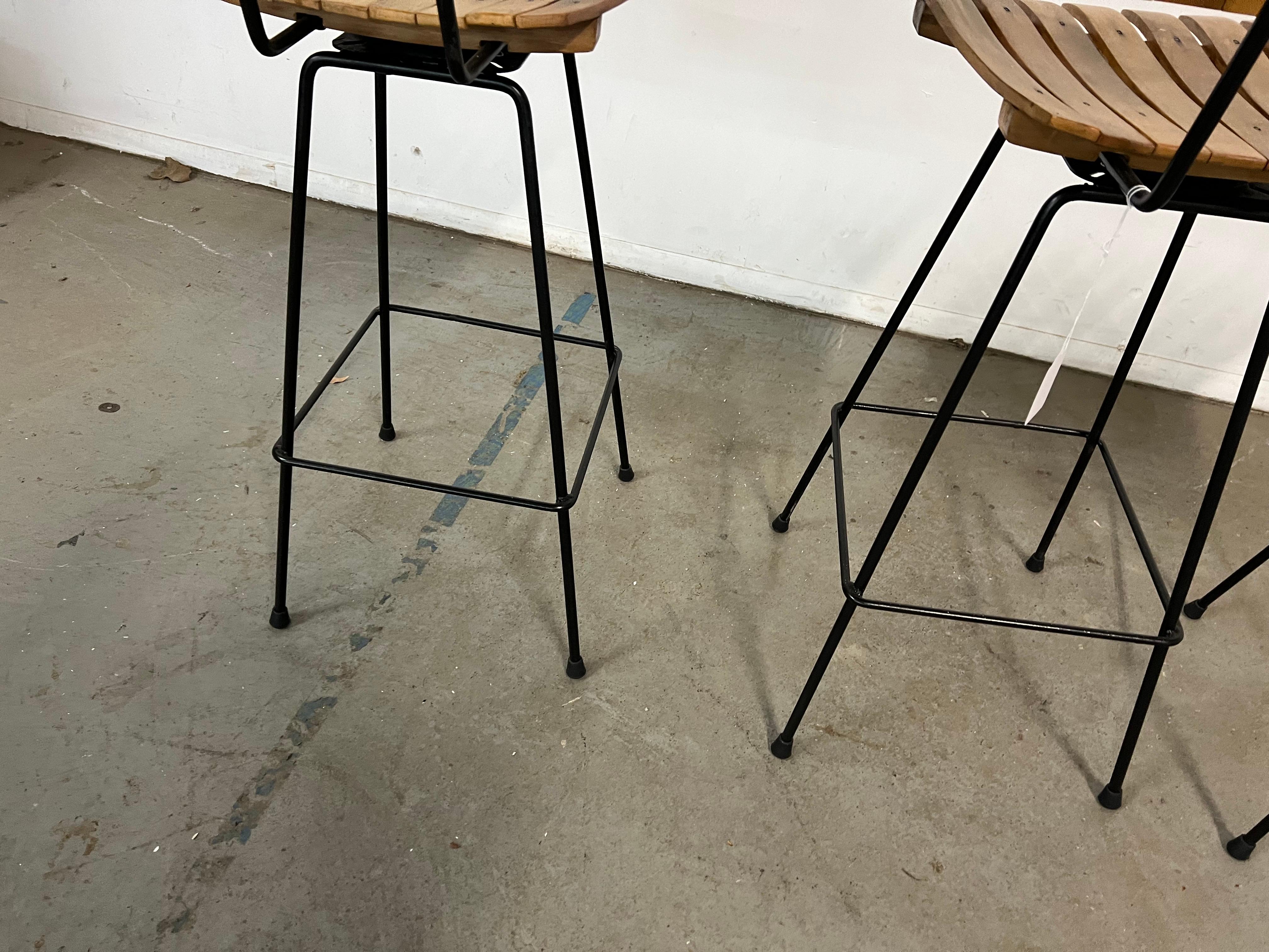  Set of 4 Mid-Century Arthur Umanoff Slat Style Bar Stools For Sale 11