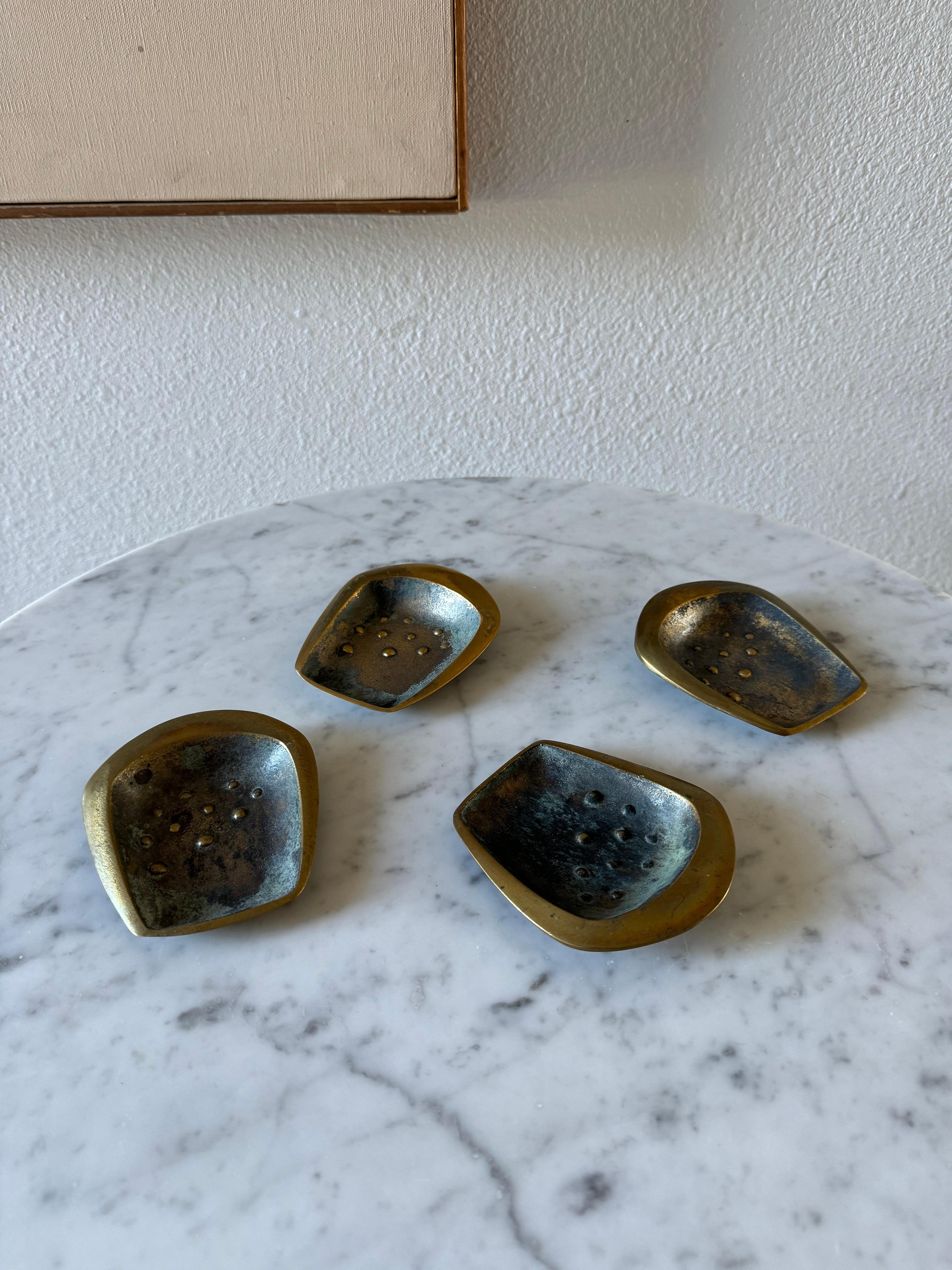 Set Of 4 Mid Century Brass Ashtrays By Dayagi, Israel 1960s For Sale 7