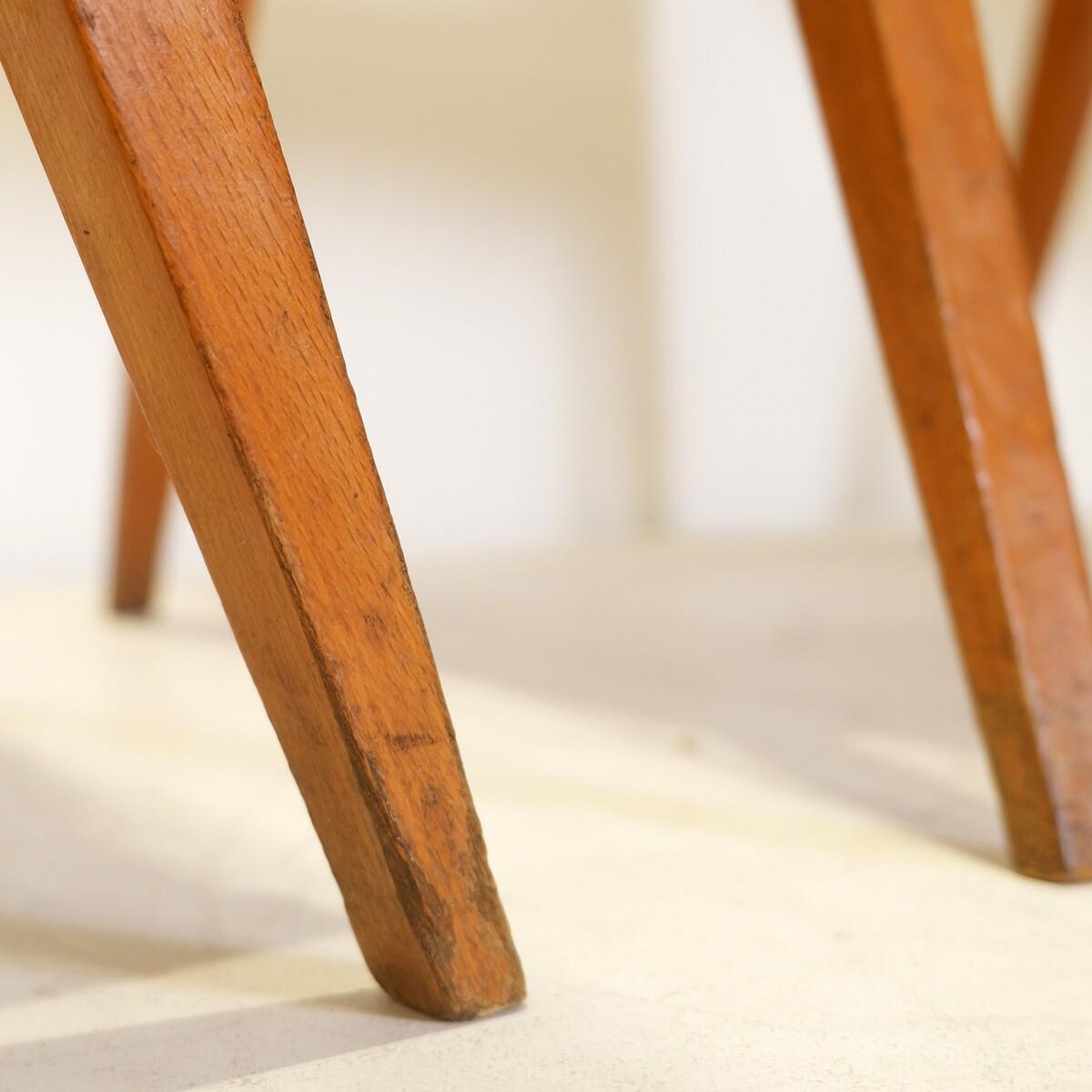 Ensemble de 4 chaises du milieu du siècle par Maurice Pré - Années 1950 - Nouveau rembourrage en vente 4