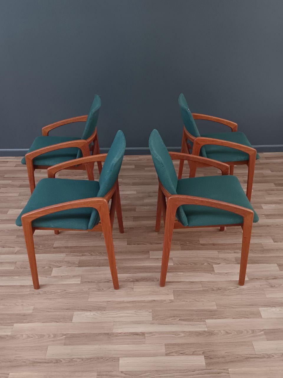Danois Ensemble de 4 chaises de salle à manger modernes danoises du milieu du siècle par Kai Kristiansen en vente