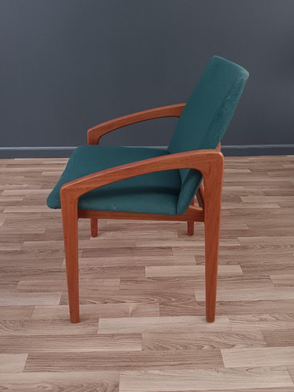 Ensemble de 4 chaises de salle à manger modernes danoises du milieu du siècle par Kai Kristiansen en vente 1