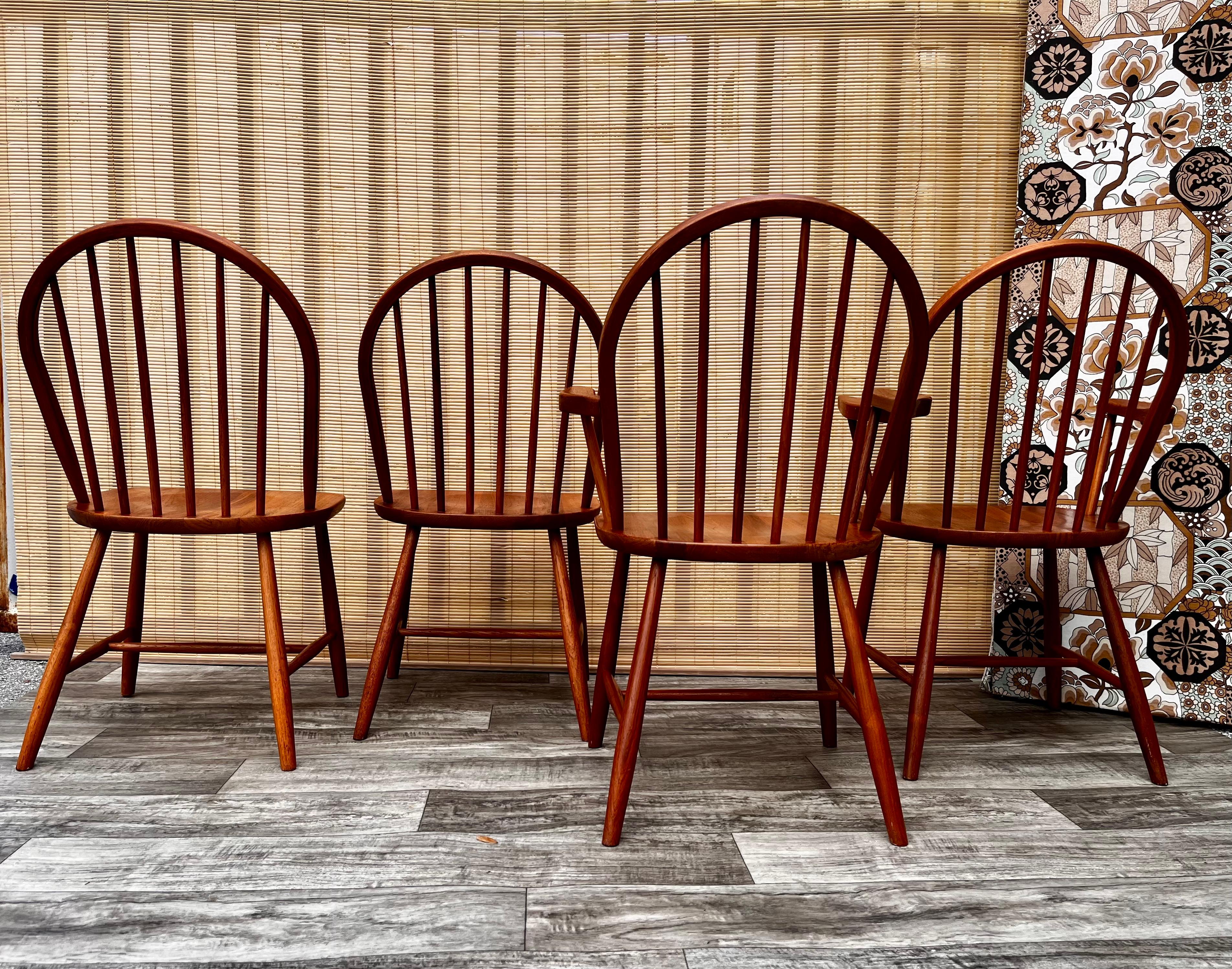 Danois Ensemble de 4 chaises de salle à manger en teck moderne danois du milieu du siècle par Tarm Stole Mobelfabrik en vente