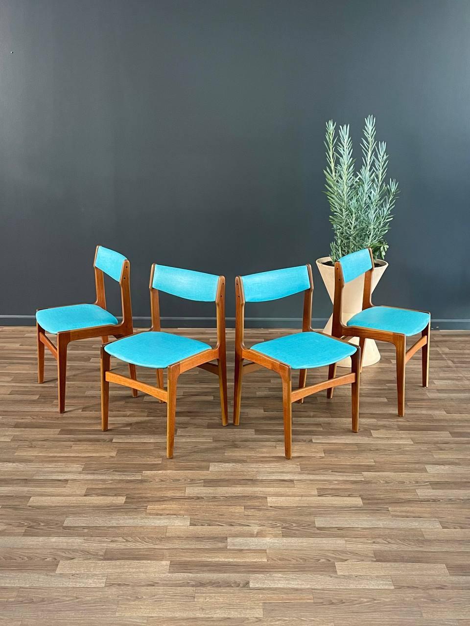 Materials: Teak, Original Vinyl Upholstery  