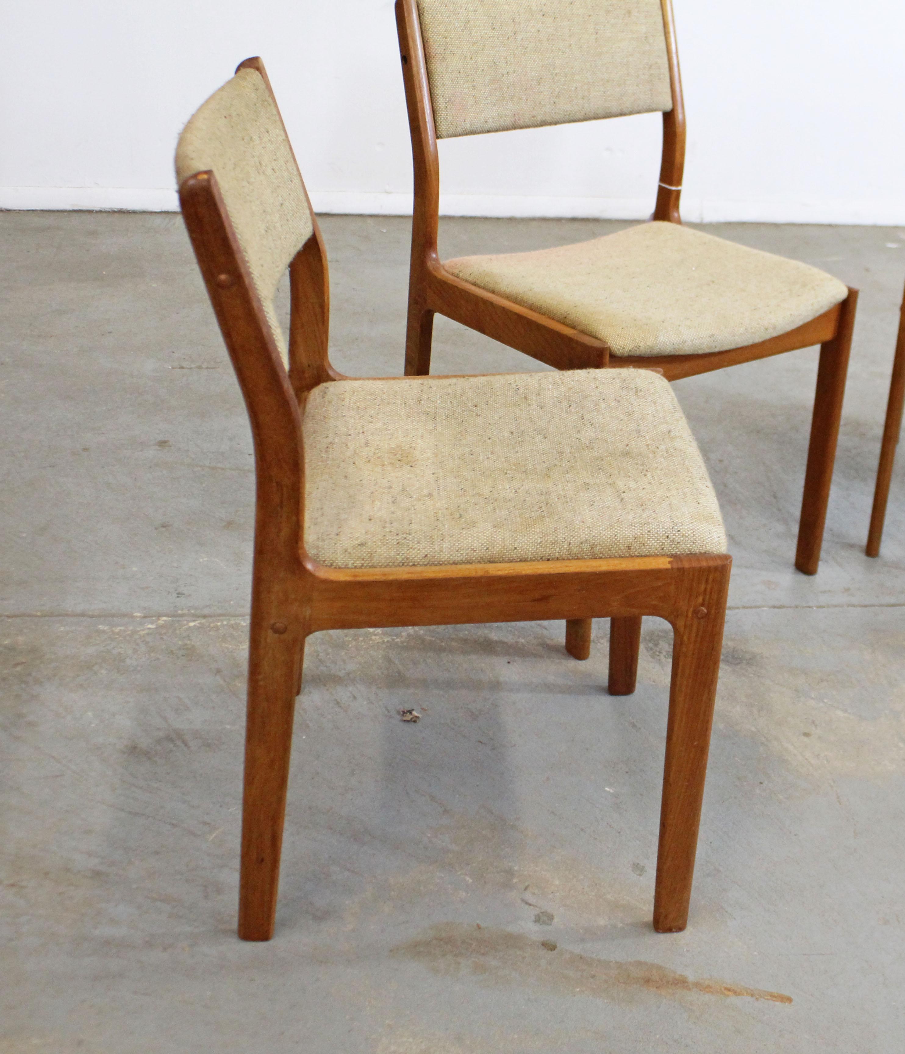 Unknown Set of 4 Midcentury Danish Modern Teak Dining Chairs