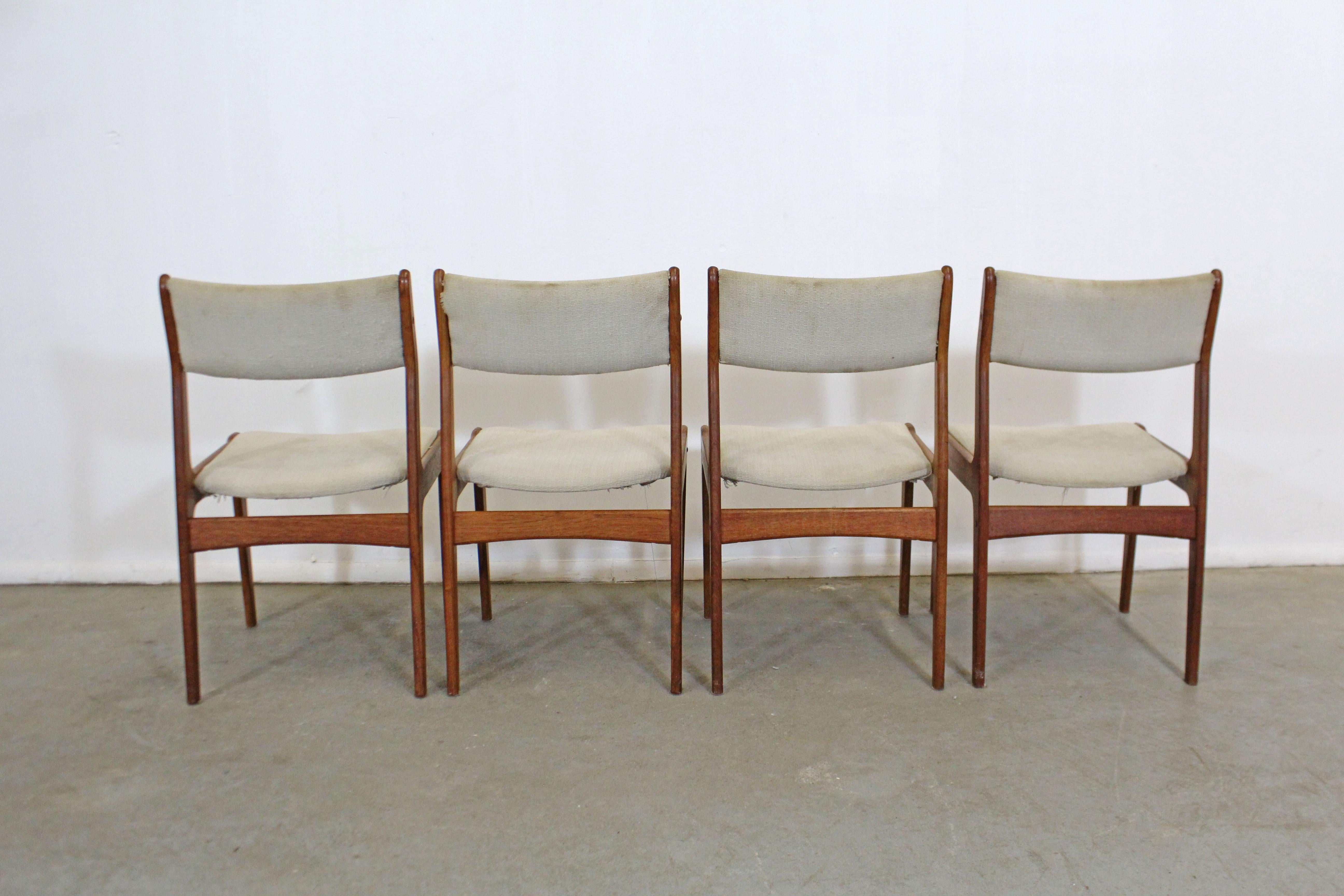 20th Century Set of 4 Midcentury Danish Modern Teak Dining Chairs