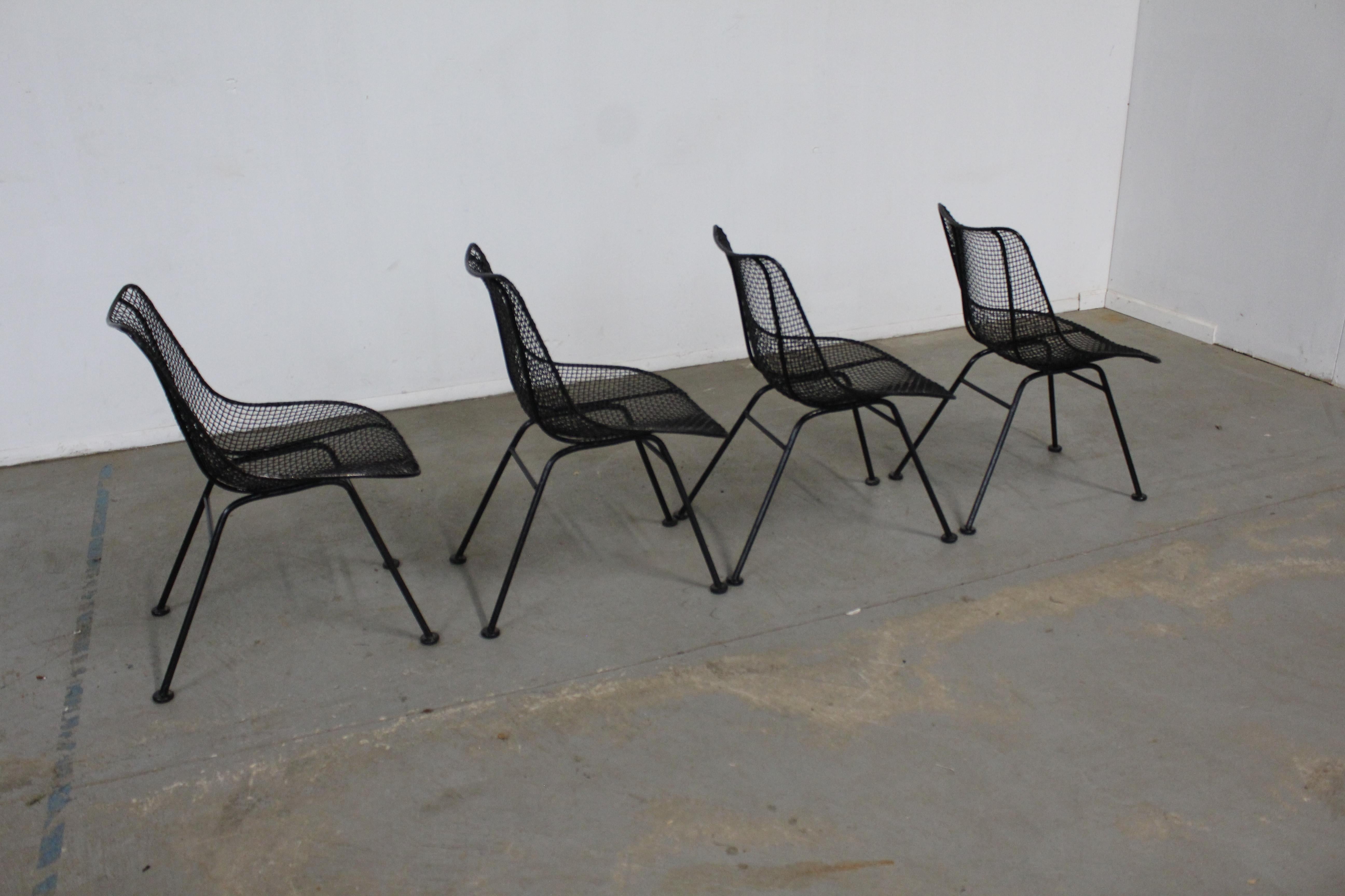 Ensemble de 4 chaises d'appoint danoises modernes du milieu du siècle en maille Sculptura de Woodard en vente 4