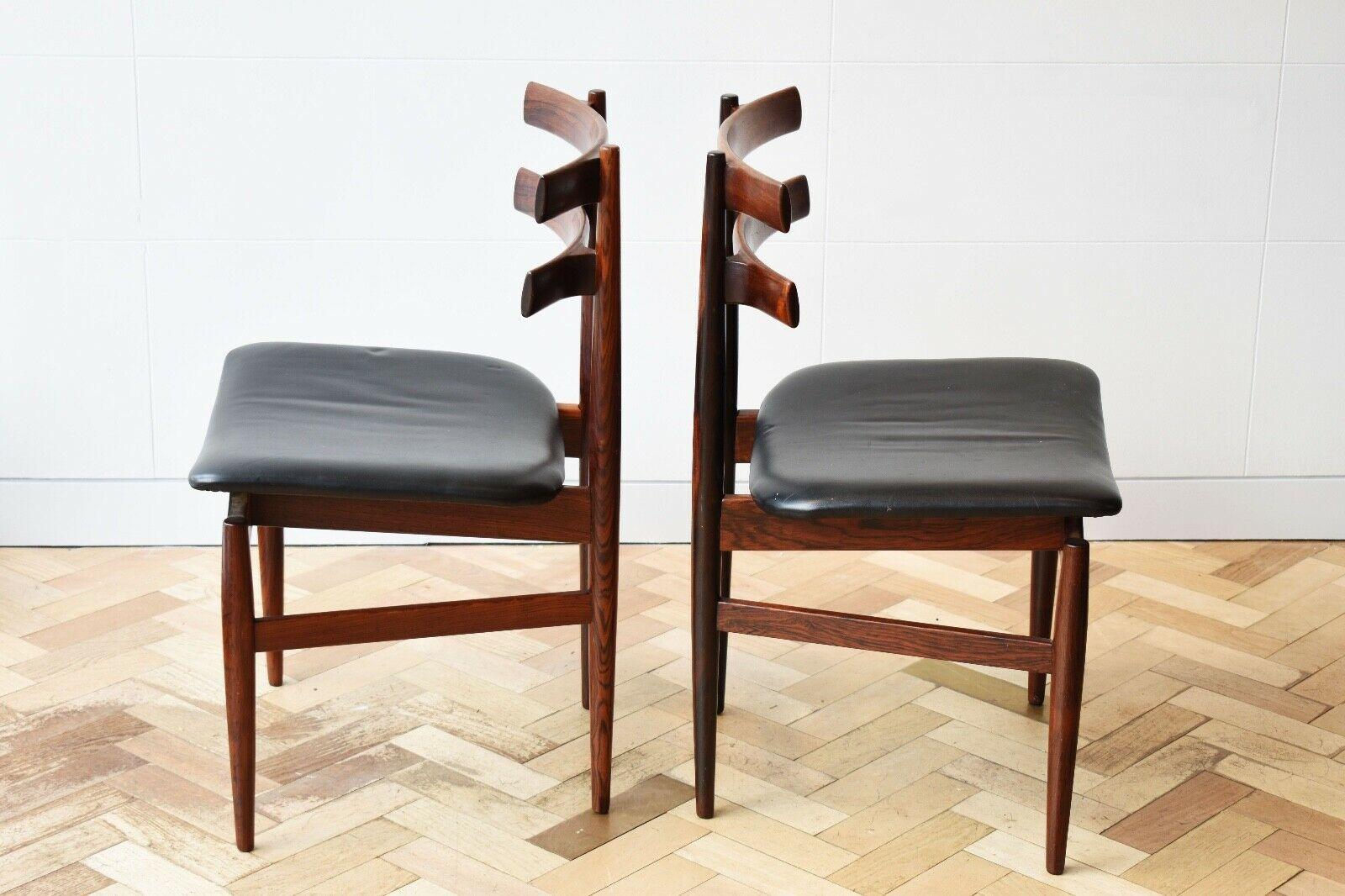 Mid-Century Modern Set of 4 Mid Century Danish Poul Hundevad Model 30 Rosewood Dining Chairs