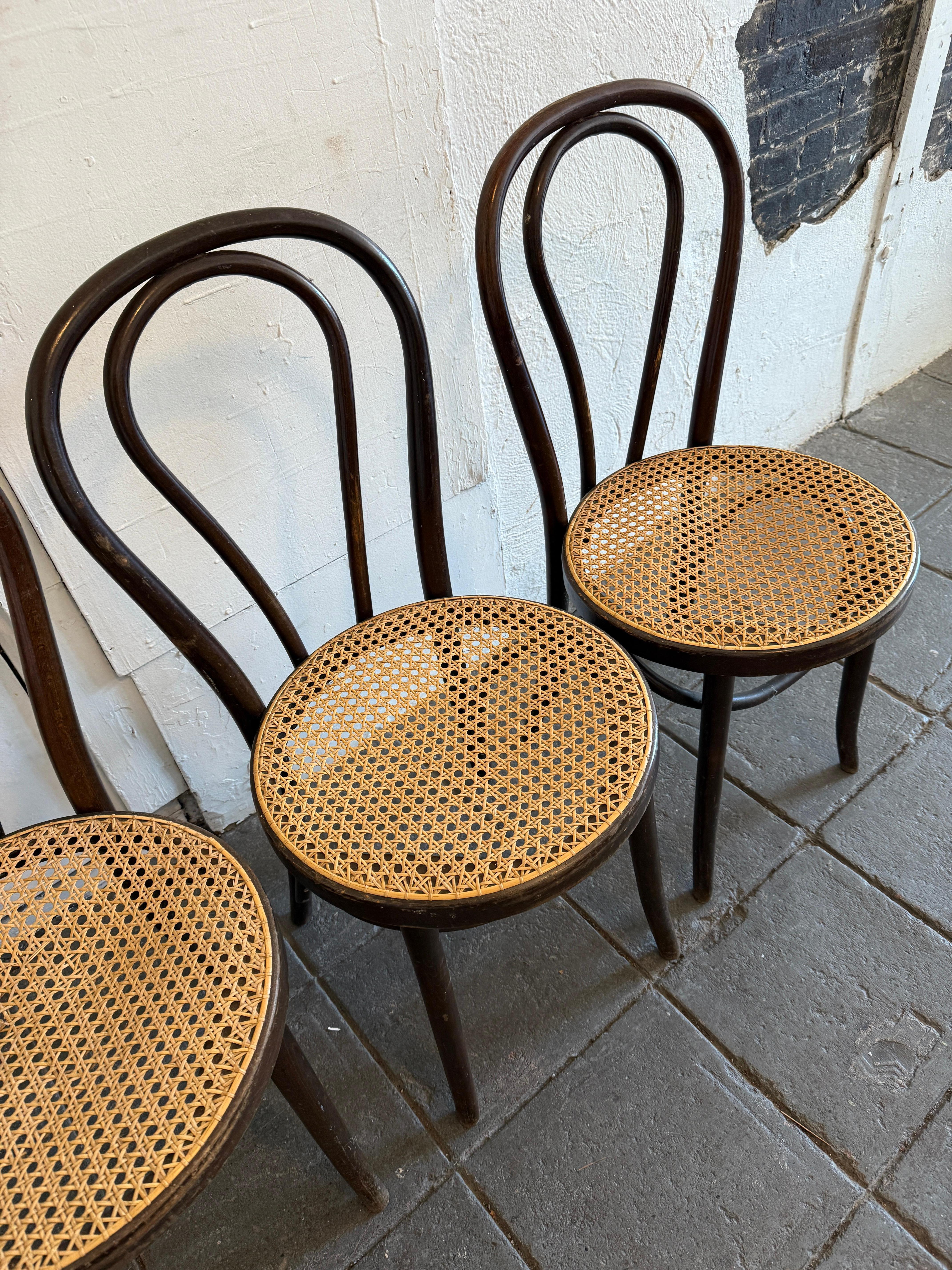 Mid-Century Modern Set of 4 Mid-Century Dining Cafe Bentwood Chairs by Thonet