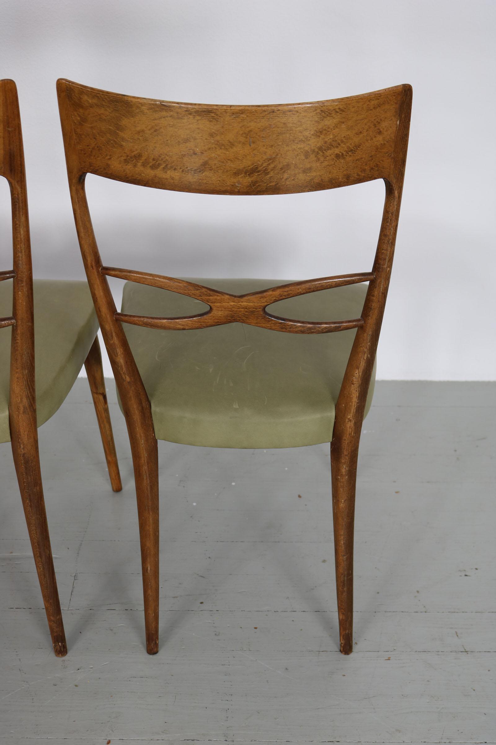 Juego de 4 sillas de comedor de mediados de siglo, fabricadas por Consorzio Sedie Friuli, Italia Años 50 en venta 12