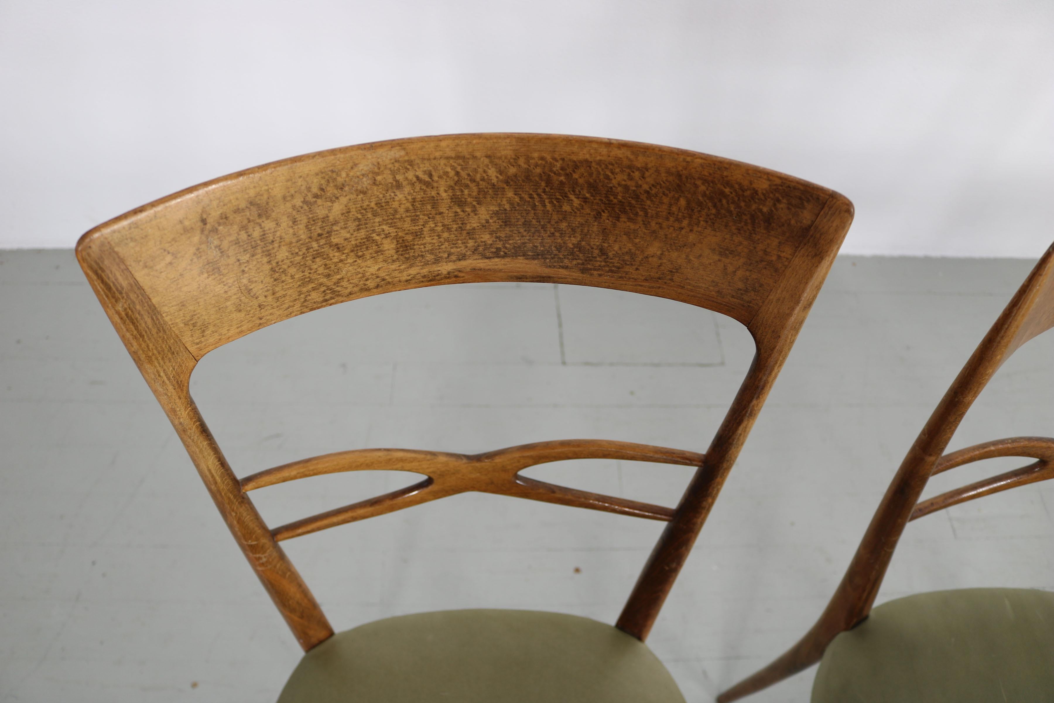 Juego de 4 sillas de comedor de mediados de siglo, fabricadas por Consorzio Sedie Friuli, Italia Años 50 en venta 13