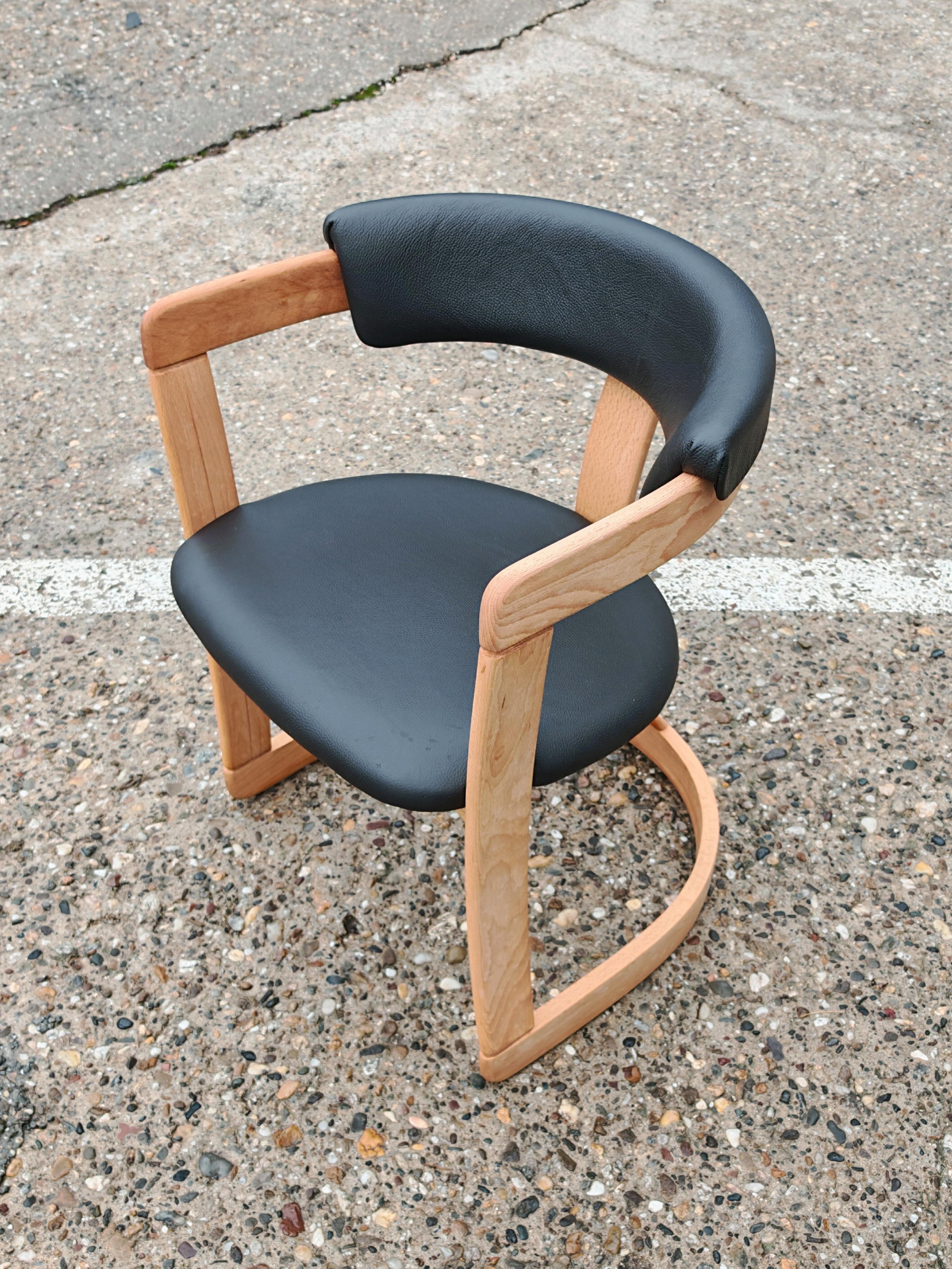 Mid-Century Modern Ensemble de 4 chaises de salle à manger du milieu du siècle 