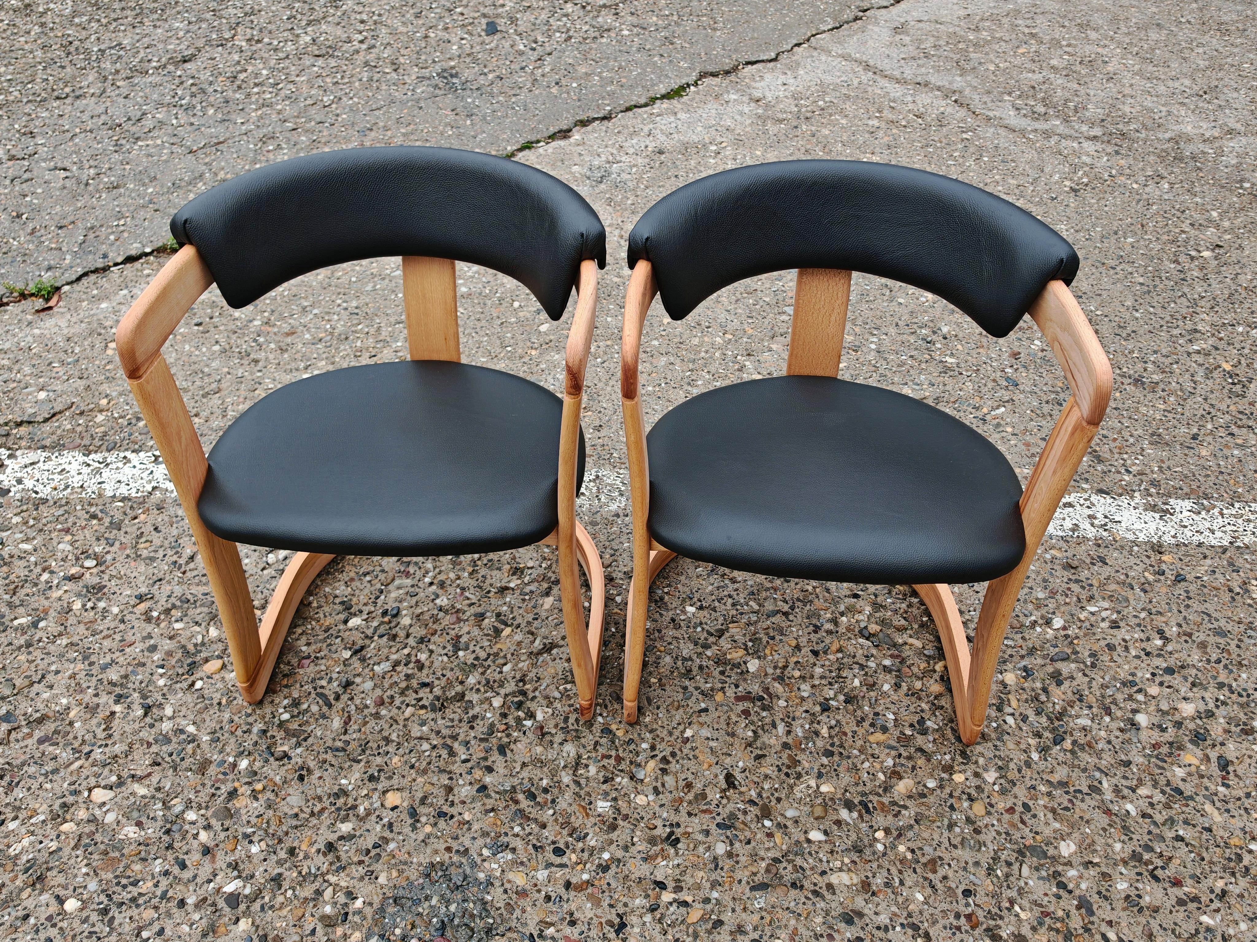 Milieu du XXe siècle Ensemble de 4 chaises de salle à manger du milieu du siècle 