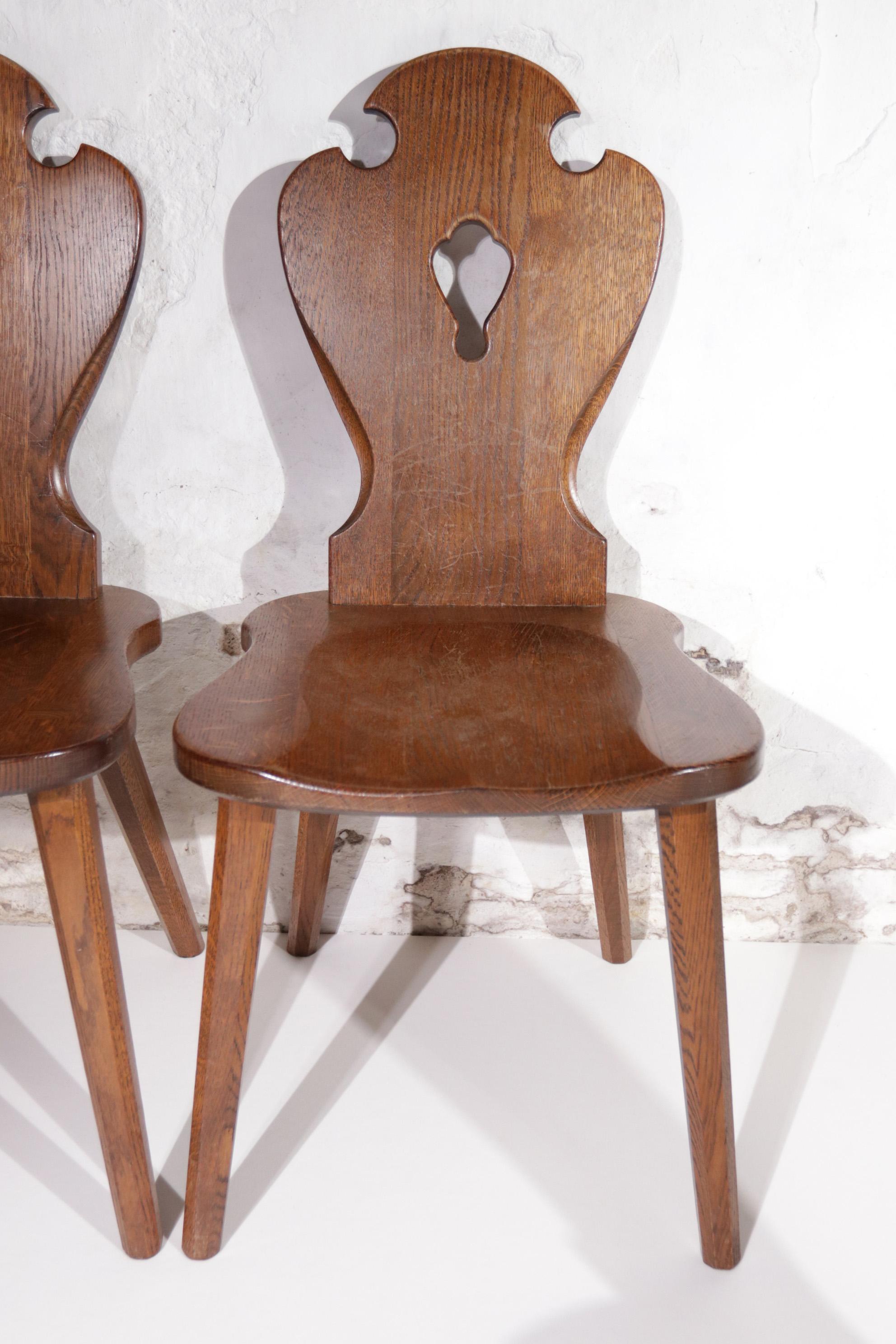 Set of 4 Mid-Century Dutch Brutalist Carved Oak Dining chairs 10
