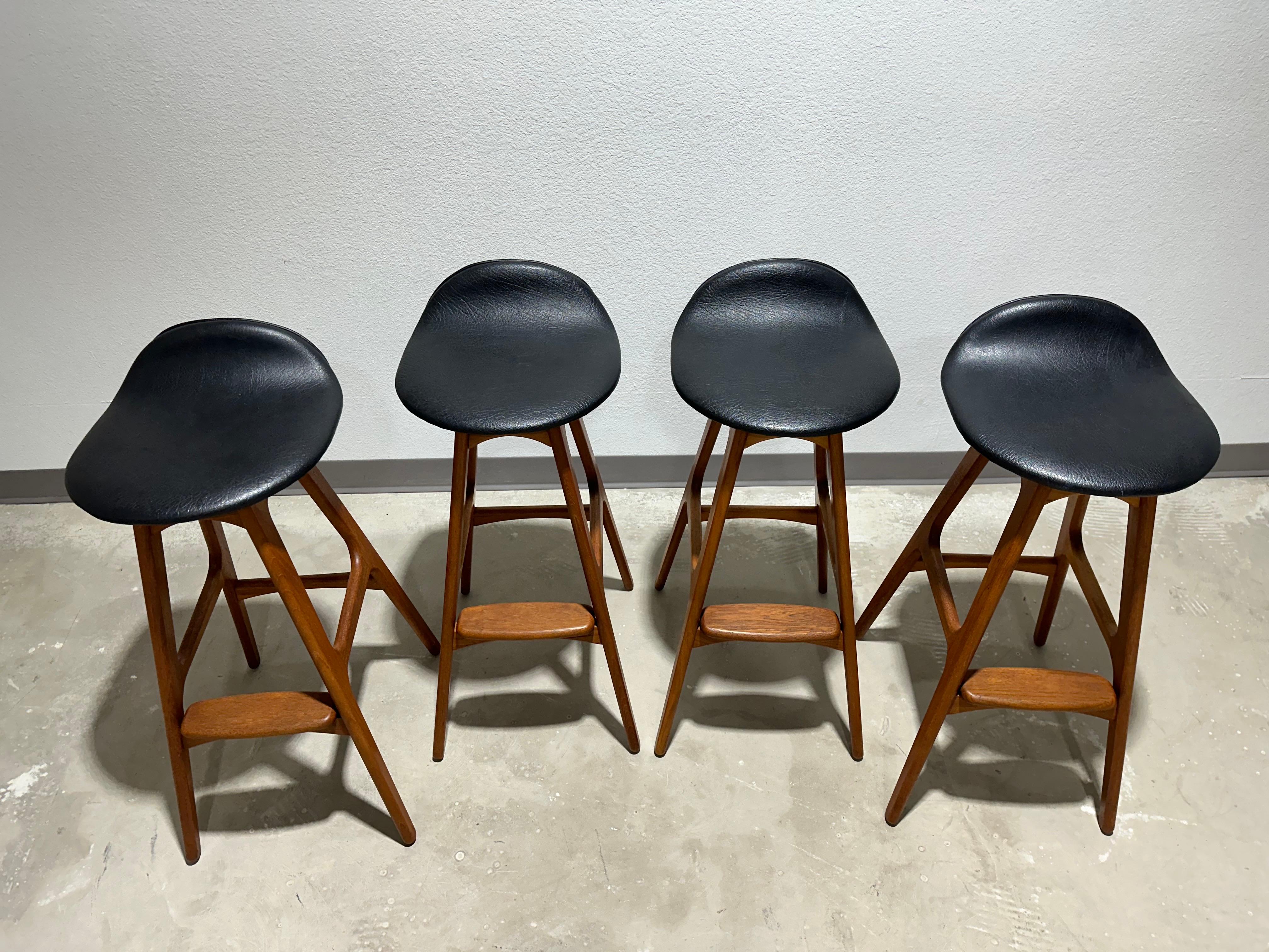 Set of 4 Mid Century Erik Buch Model 61 Danish Teak Bar Stools In Good Condition In Lutz, FL