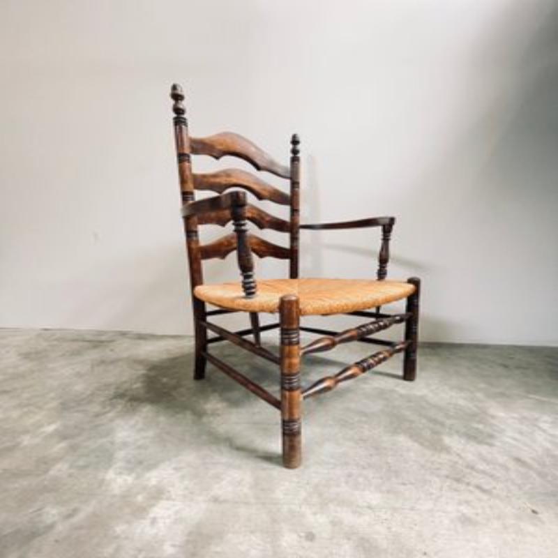 Ensemble de 4 chaises de montagne en paille du milieu du siècle dernier, années 1950 Excellent état - En vente à Andrézieux-Bouthéon, FR
