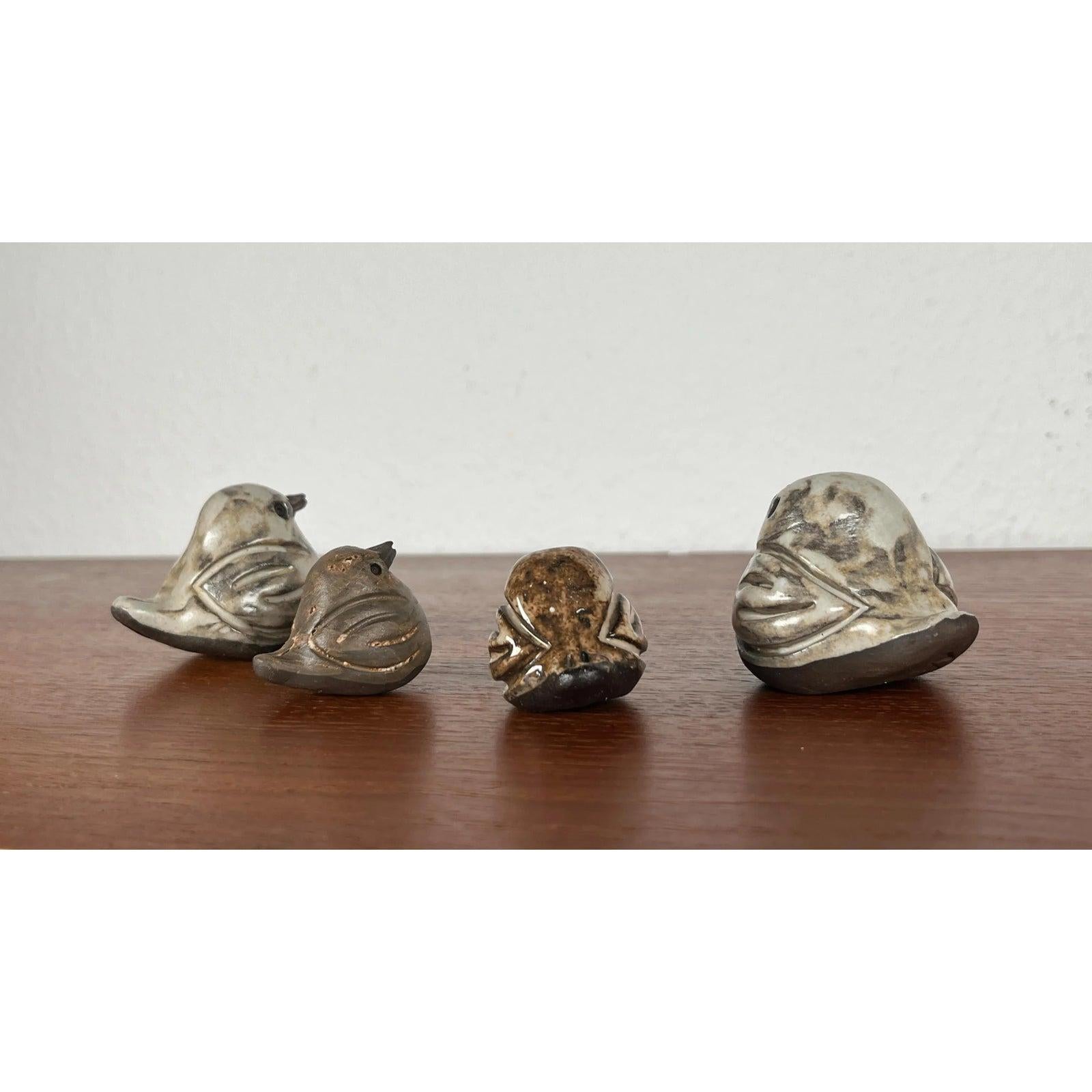 Set di 4 figurine di passeri in Studio Pottery di Bärbel Bach, Germania, metà del secolo. in vendita 5