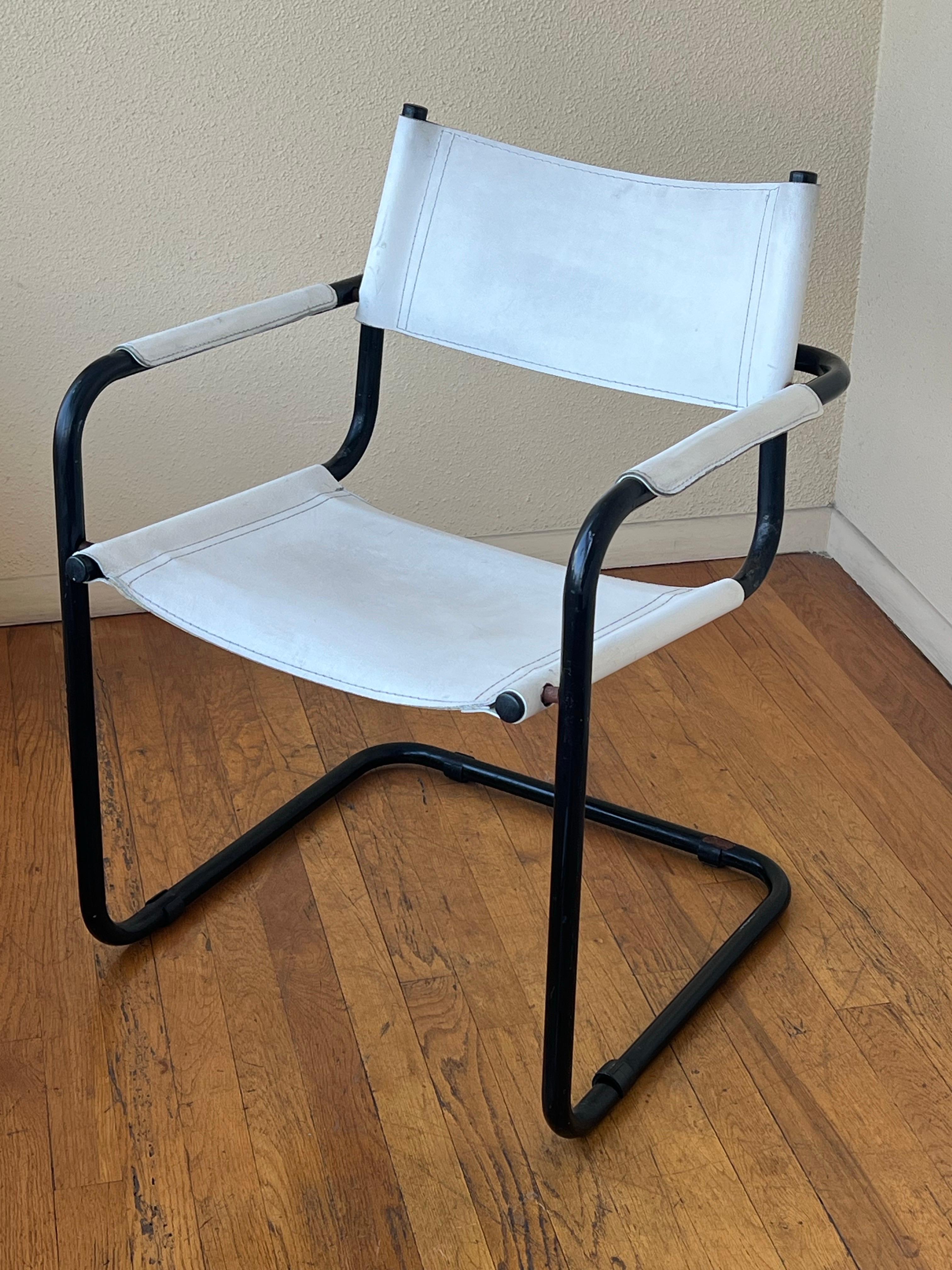 Italiano Set di 4 poltrone a sbalzo di Mart Stam S34, anni '80, Italia in vendita