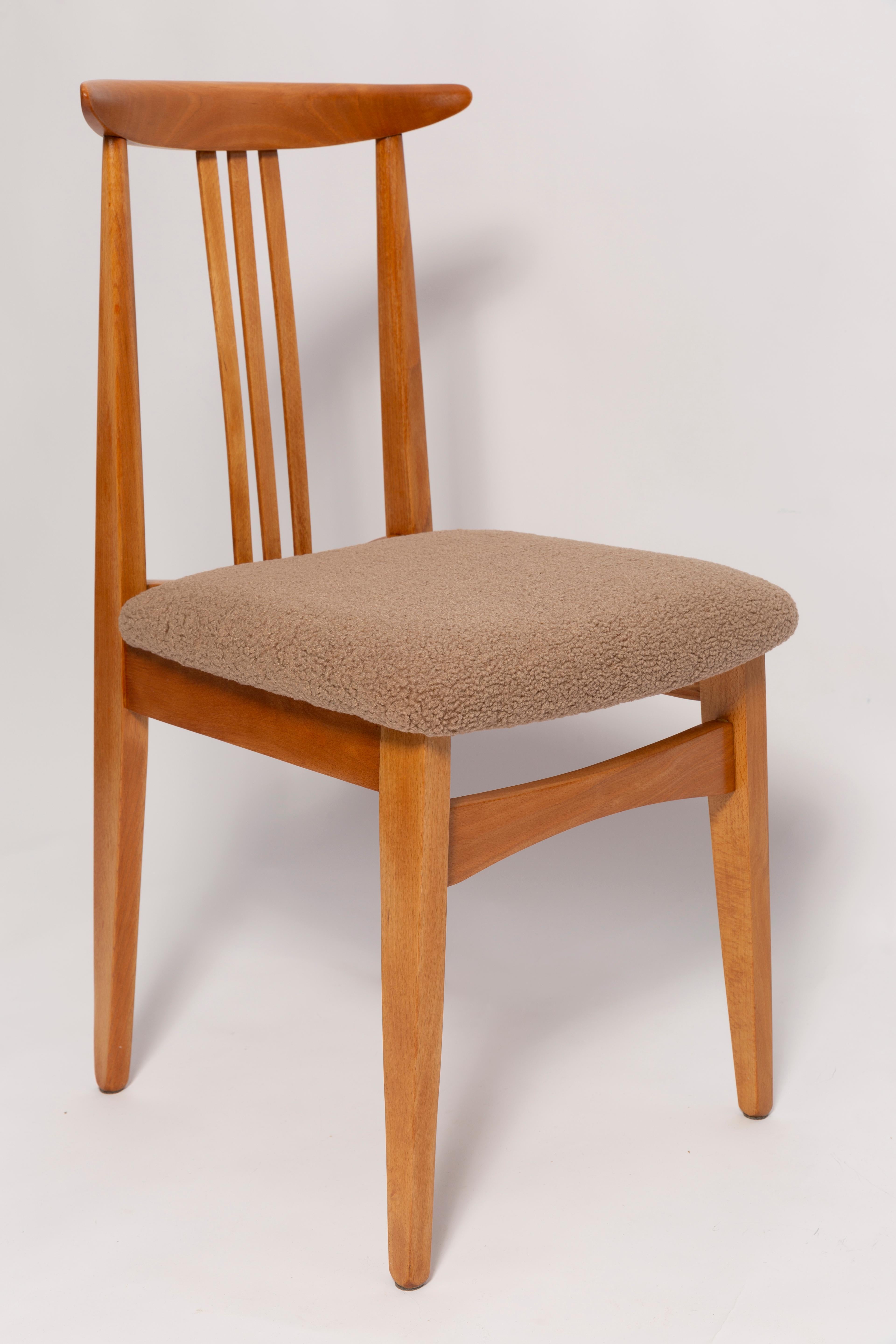 Bouclé Set of 4 Mid-Century Latte Boucle Chairs, Light Wood, M. Zielinski, Europe 1960s For Sale