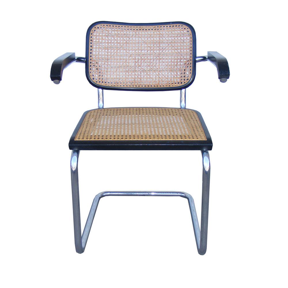 Set of 4 Mid Century Marcel Breuer Cesca Chairs In Good Condition In Pasadena, TX