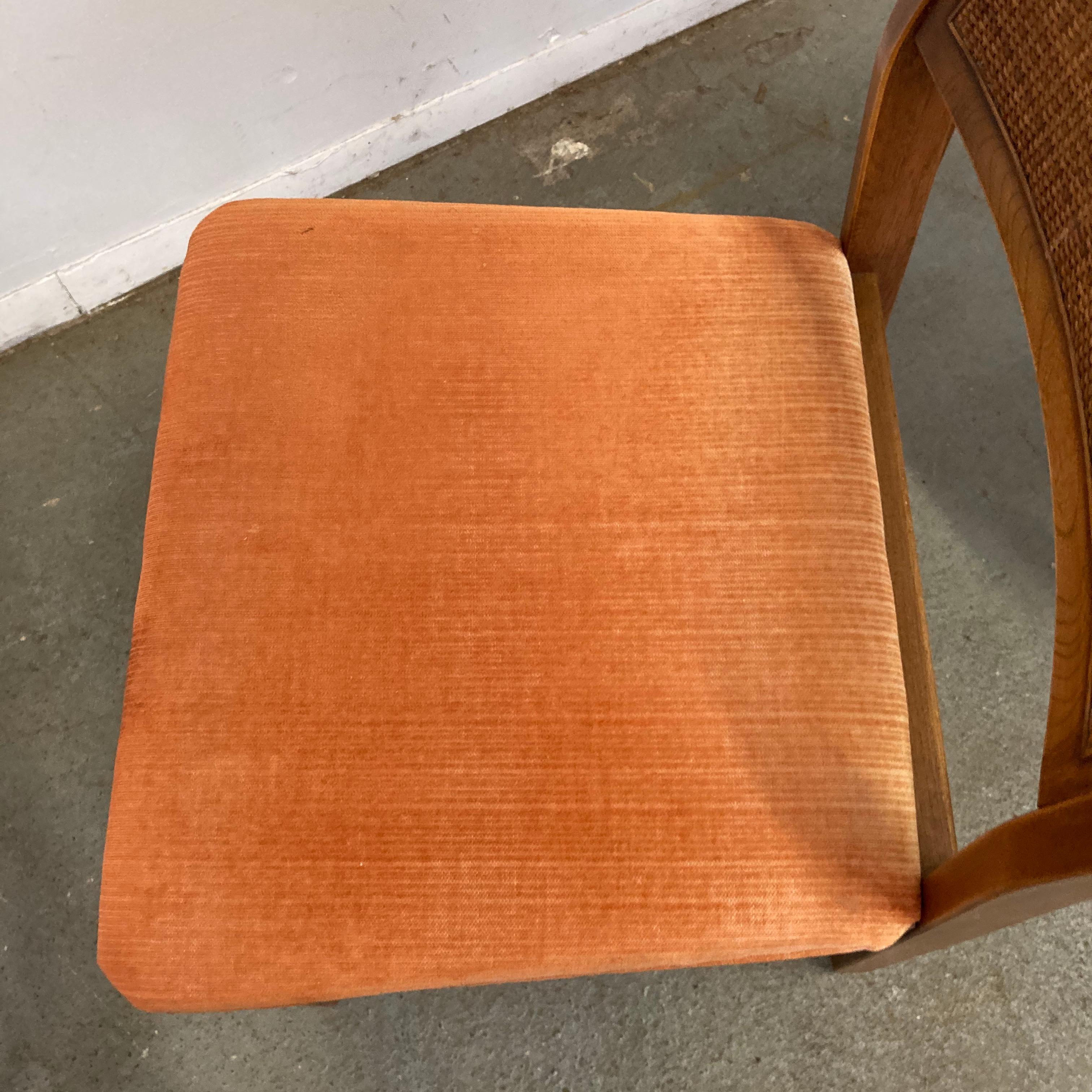 Satz von 4 Mid-Century Modern American of Martinsville Nussbaum Cane Esszimmerstühle 6