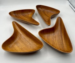 Set of 4 Mid-Century Modern Atomic Age Rare Boomerang Snack Server Trays