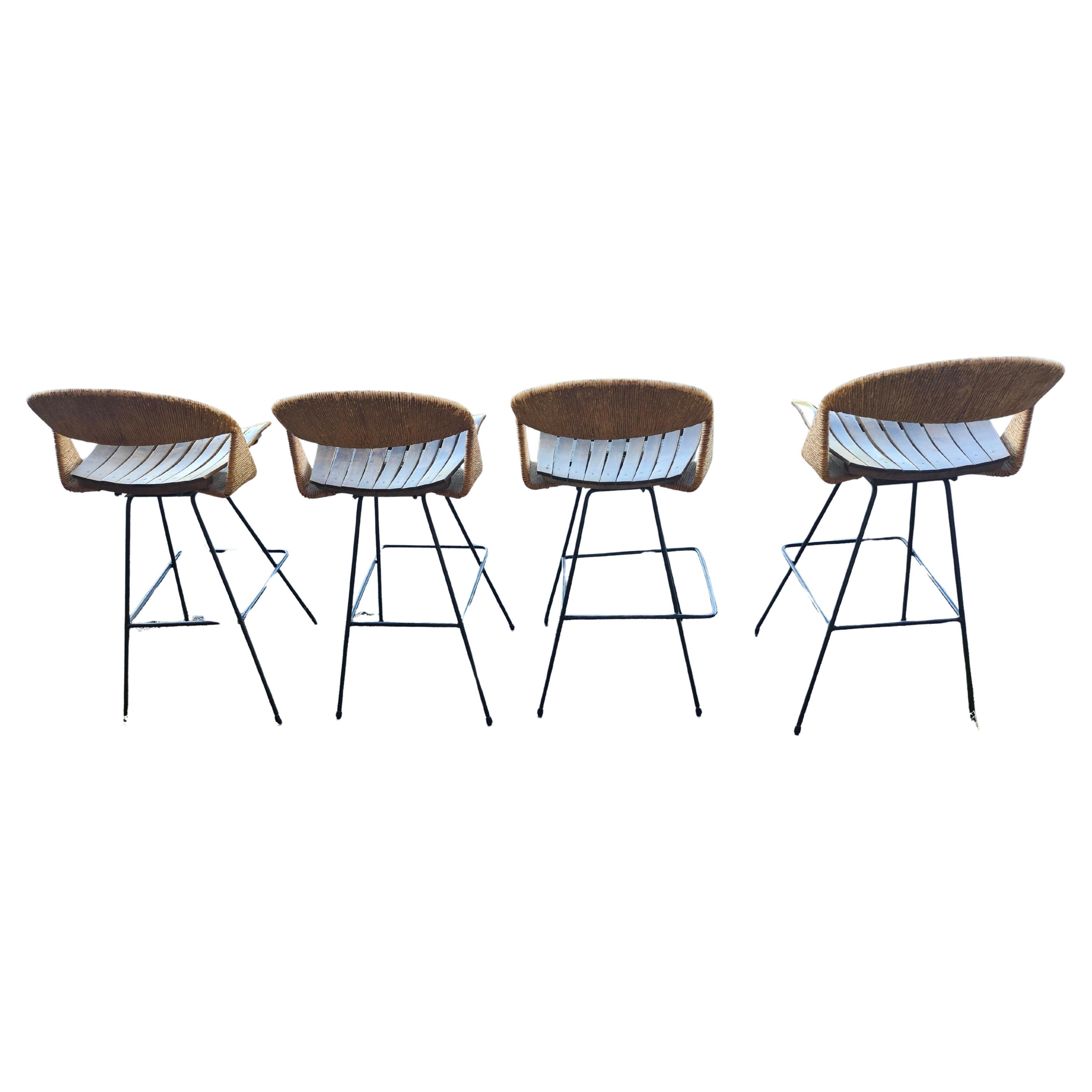 Fatto a mano Set di 4 sgabelli da bar moderni del Mid-Century di Arthur Umanoff per Raymor in vendita