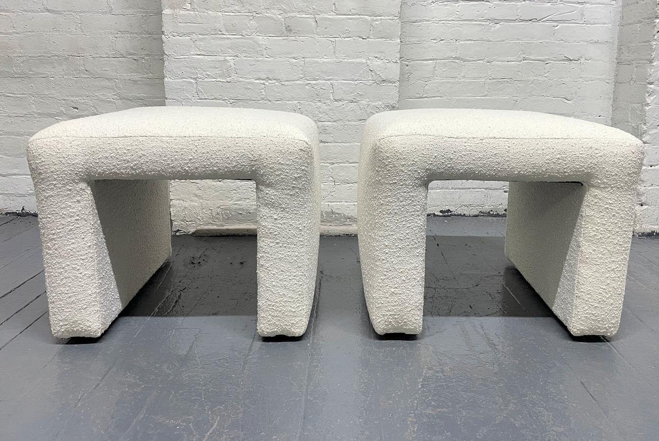Set of 4 Mid-Century Modern Benches in Boucle In Good Condition For Sale In New York, NY