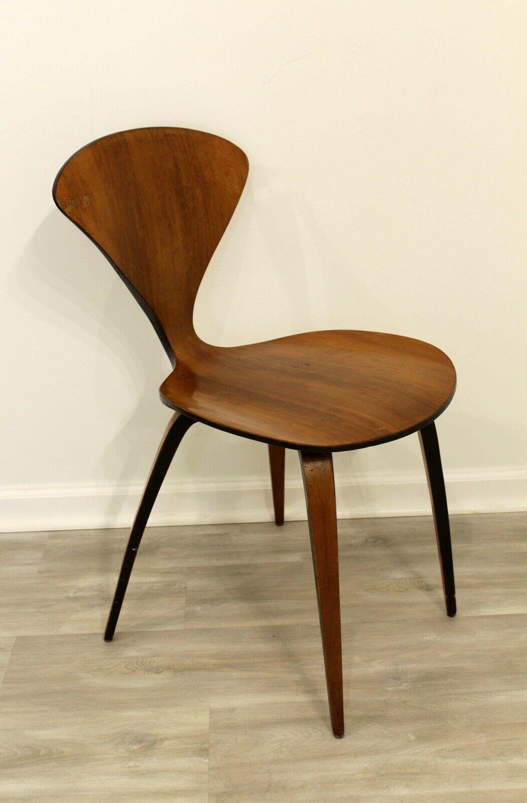 Set of 4 Mid Century Modern Bentwood Modernist Chairs by Cherner for Plycraft 2