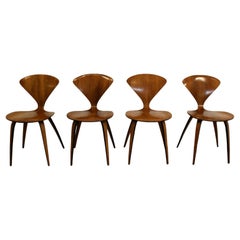 Ensemble de 4 chaises modernistes en bois cintré de style mi-siècle moderne par Cherner pour Plycraft