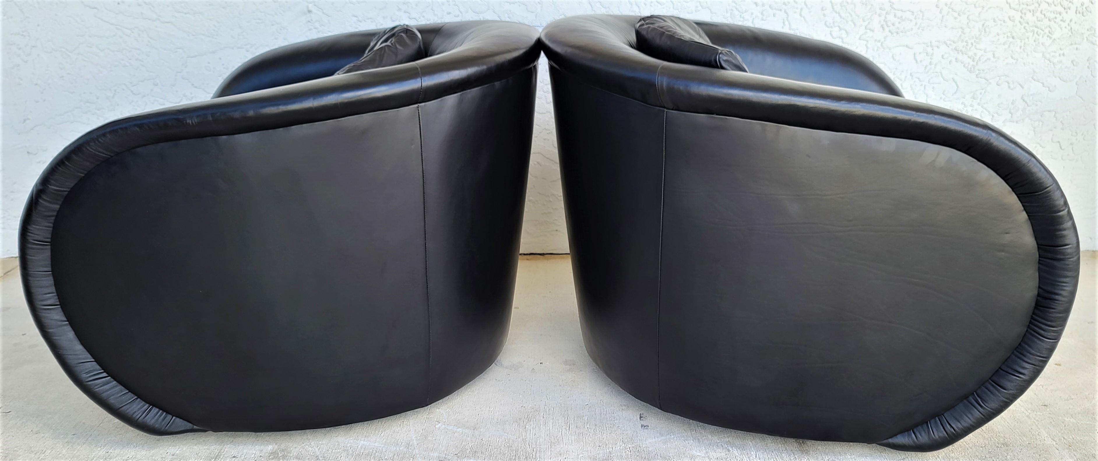Set of 4 Mid-Century Modern Black Leather Swivel Barrel Lounge Chairs by Preview In Good Condition For Sale In Lake Worth, FL