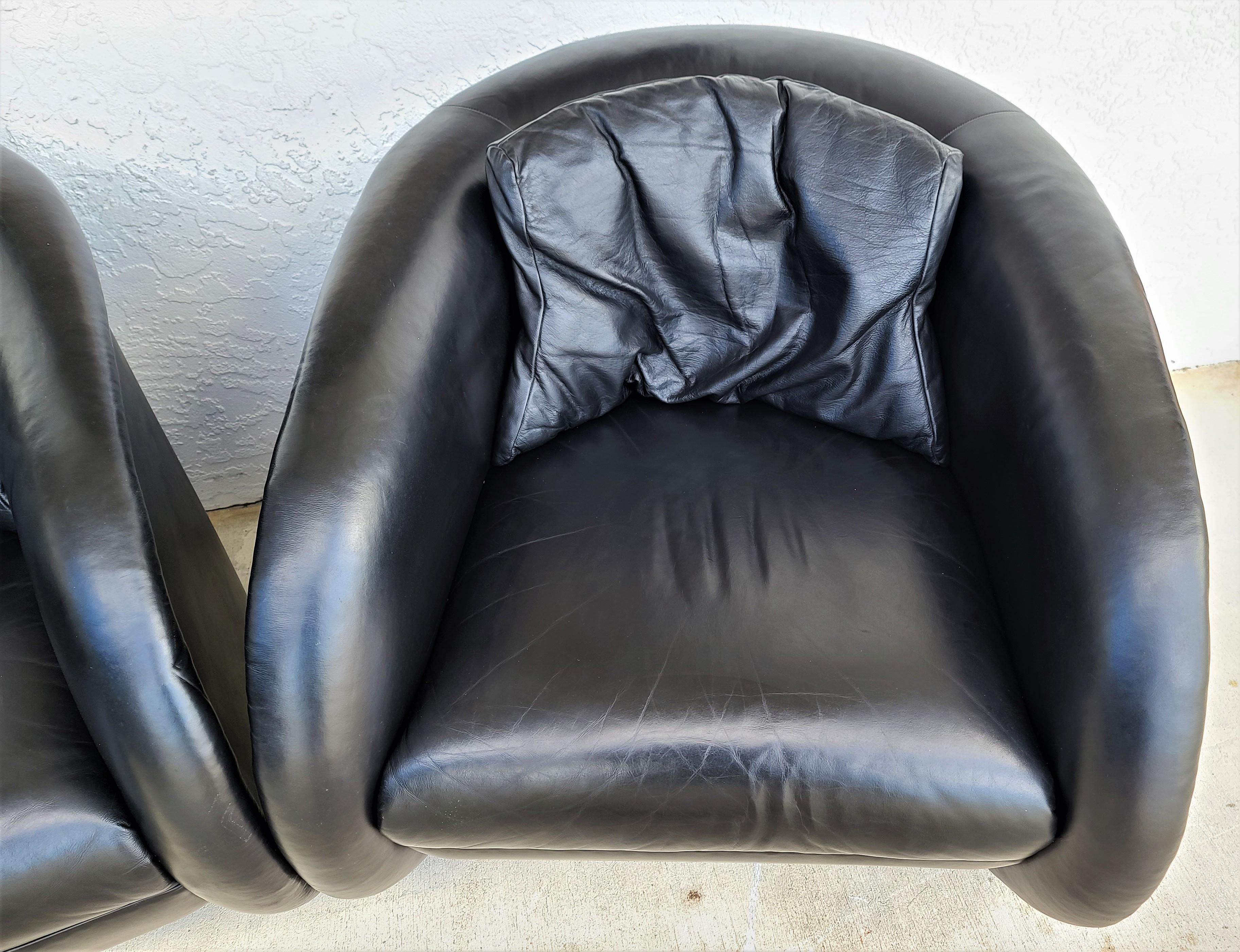 Late 20th Century Set of 4 Mid-Century Modern Black Leather Swivel Barrel Lounge Chairs by Preview For Sale