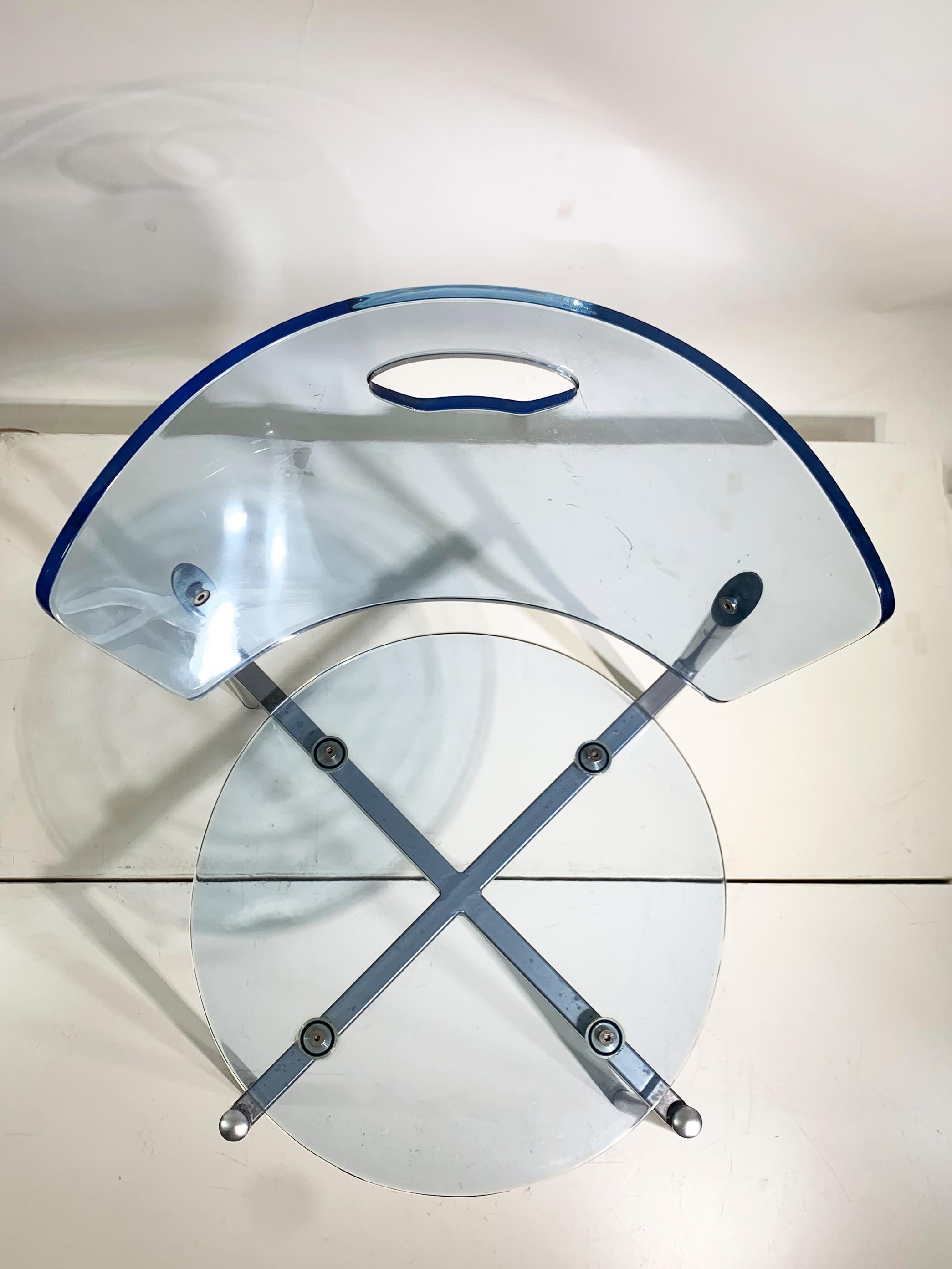 Ensemble de 4 chaises en PMMA transparent bleu de The Modernity en vente 1