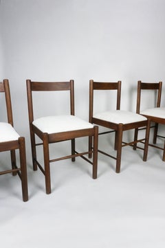 Set Of 4 Mid-Century Modern Bouclé Chairs