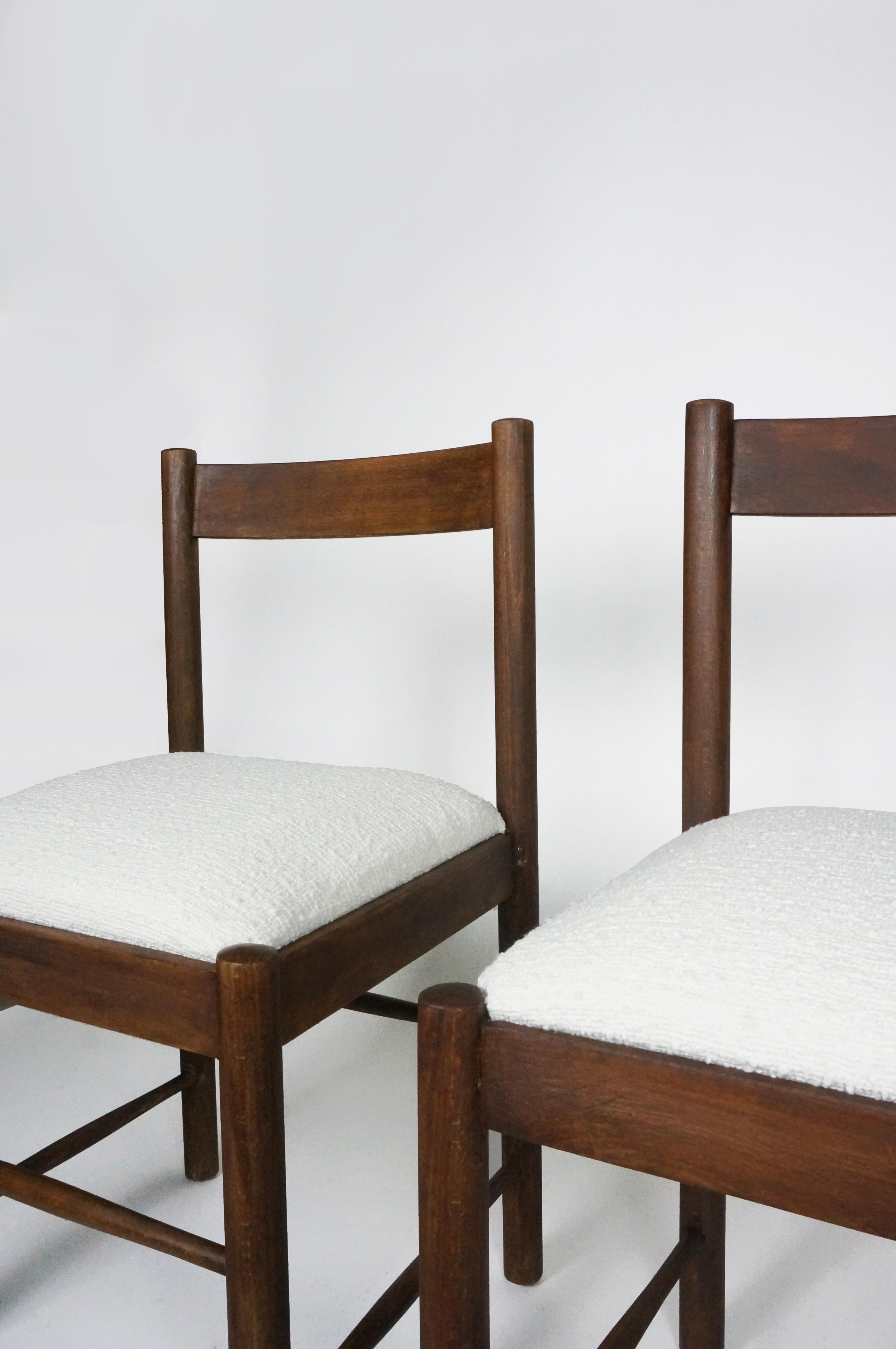 French Set Of 4 Mid-Century Modern Bouclé Chairs For Sale
